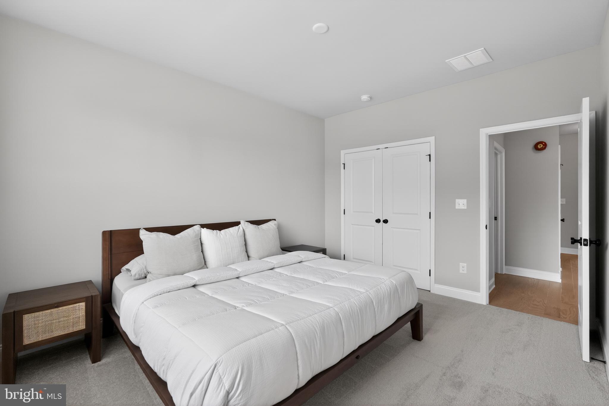 HIGHPOINTE AT SALFORD - Residential