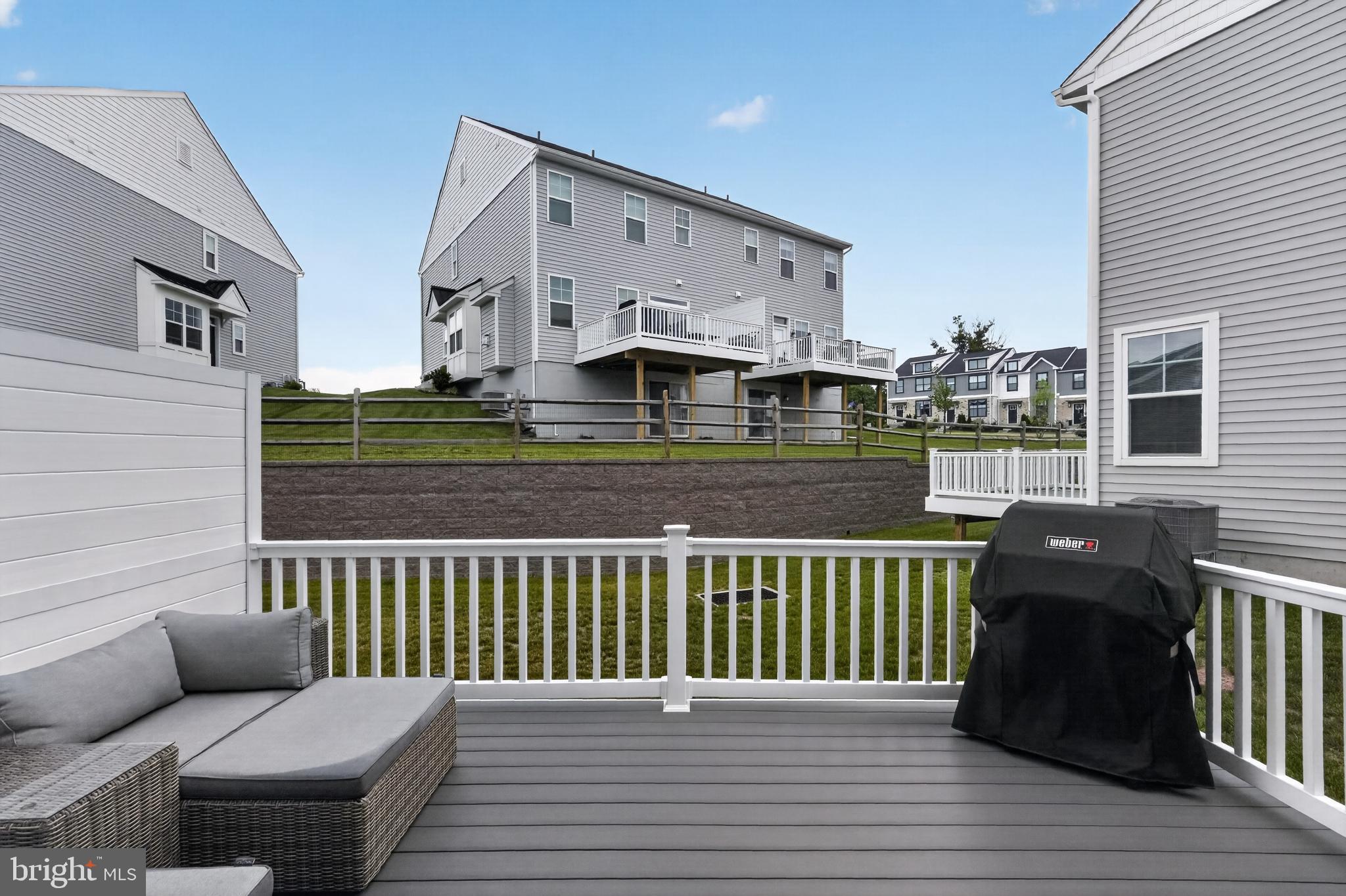 HIGHPOINTE AT SALFORD - Residential
