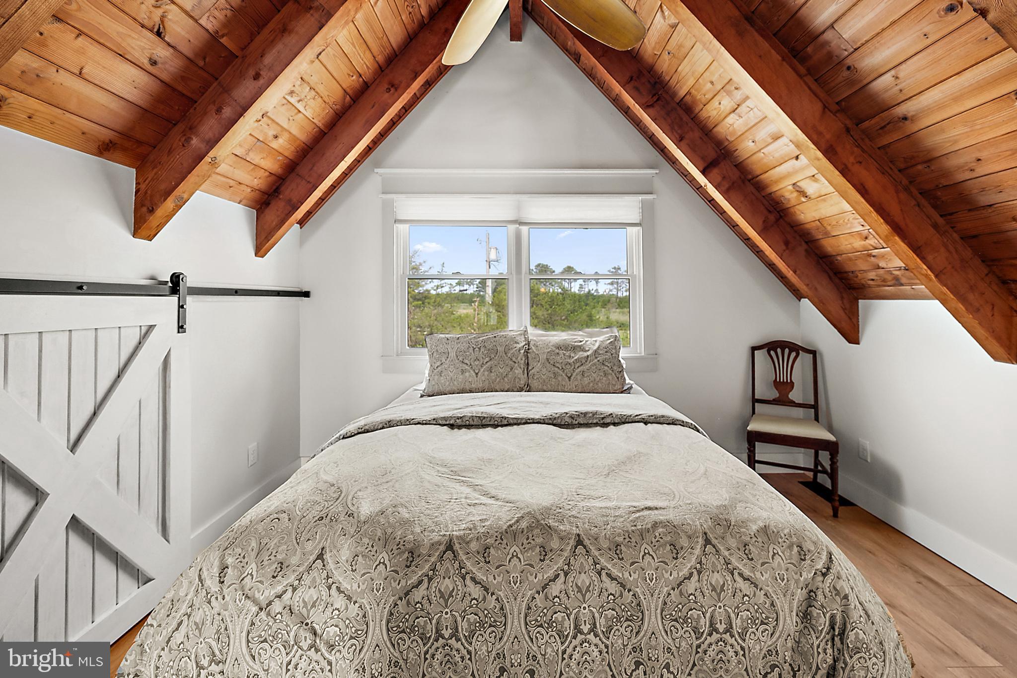 CRAB ISLAND SHORES - Residential