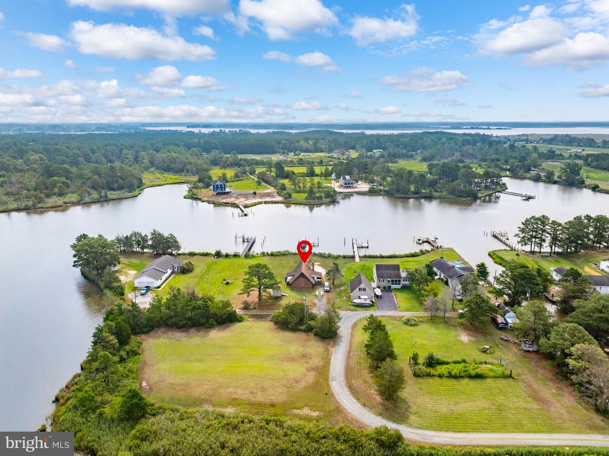 CRAB ISLAND SHORES - Residential