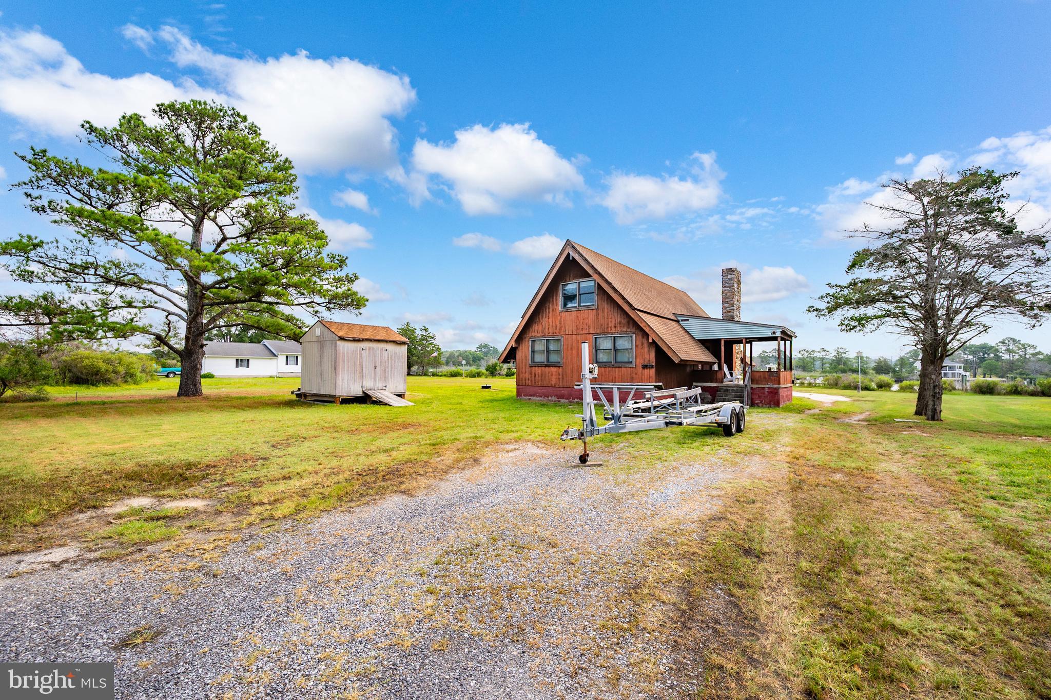 CRAB ISLAND SHORES - Residential