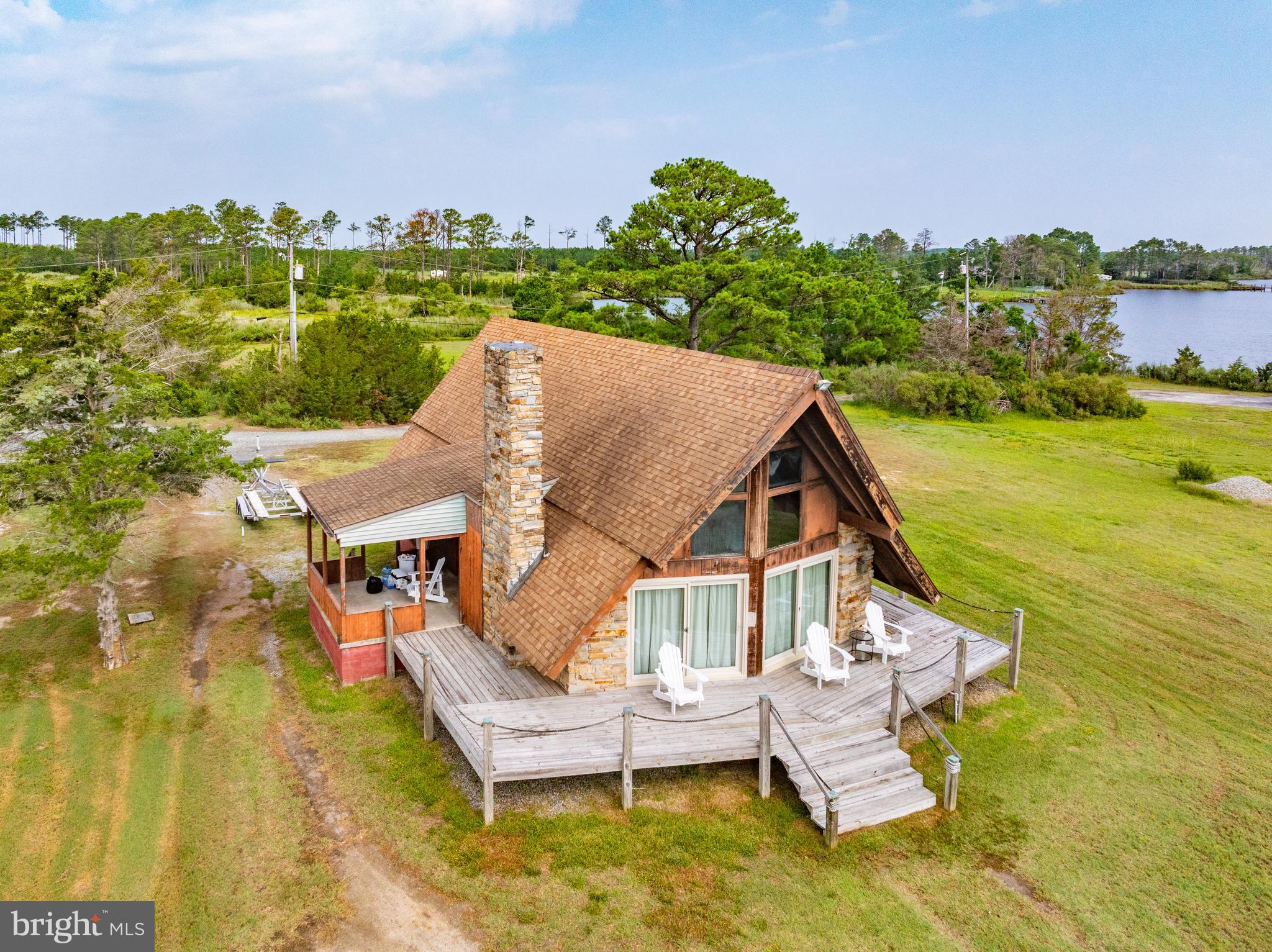 CRAB ISLAND SHORES - Residential
