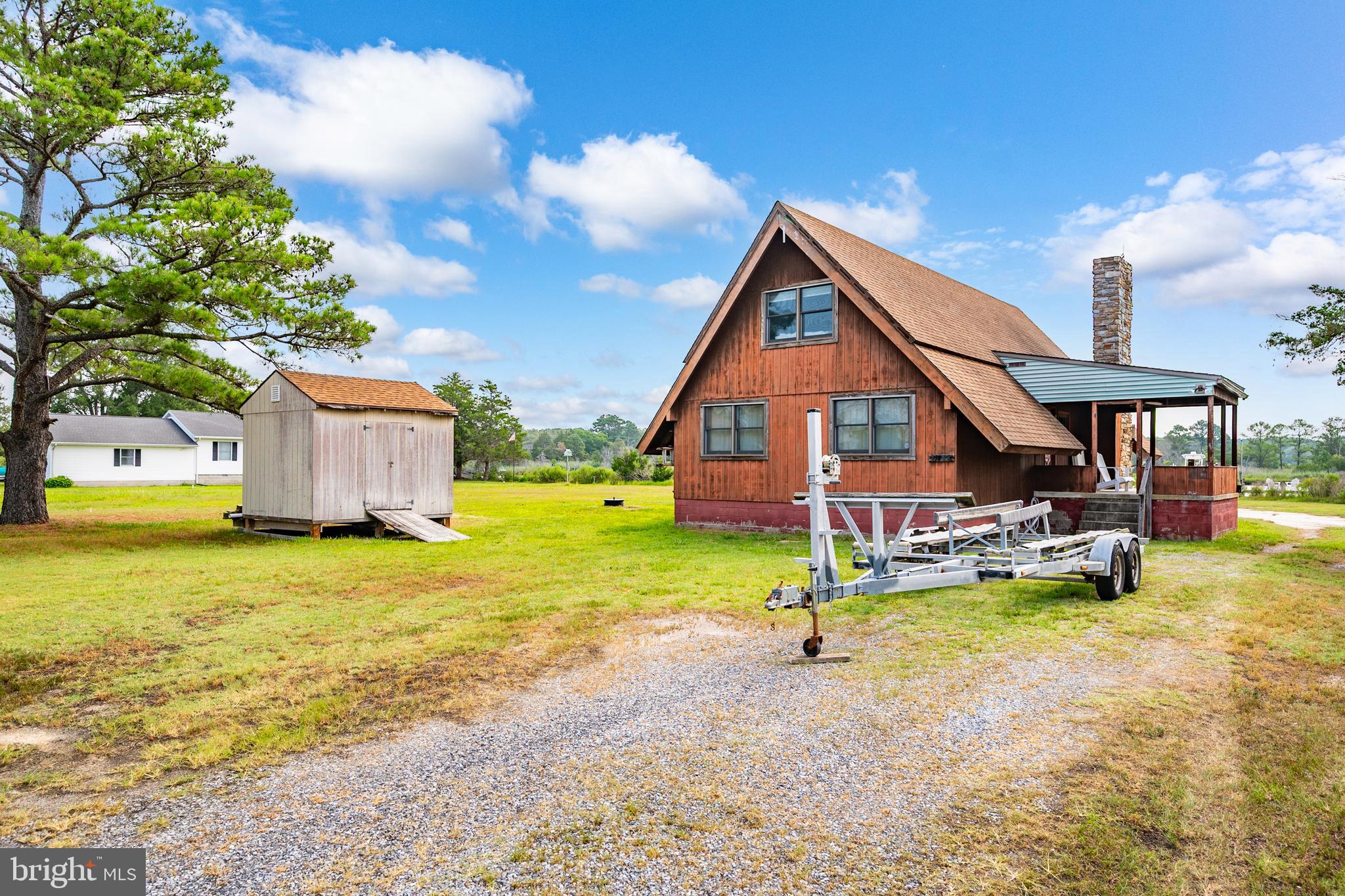CRAB ISLAND SHORES - Residential