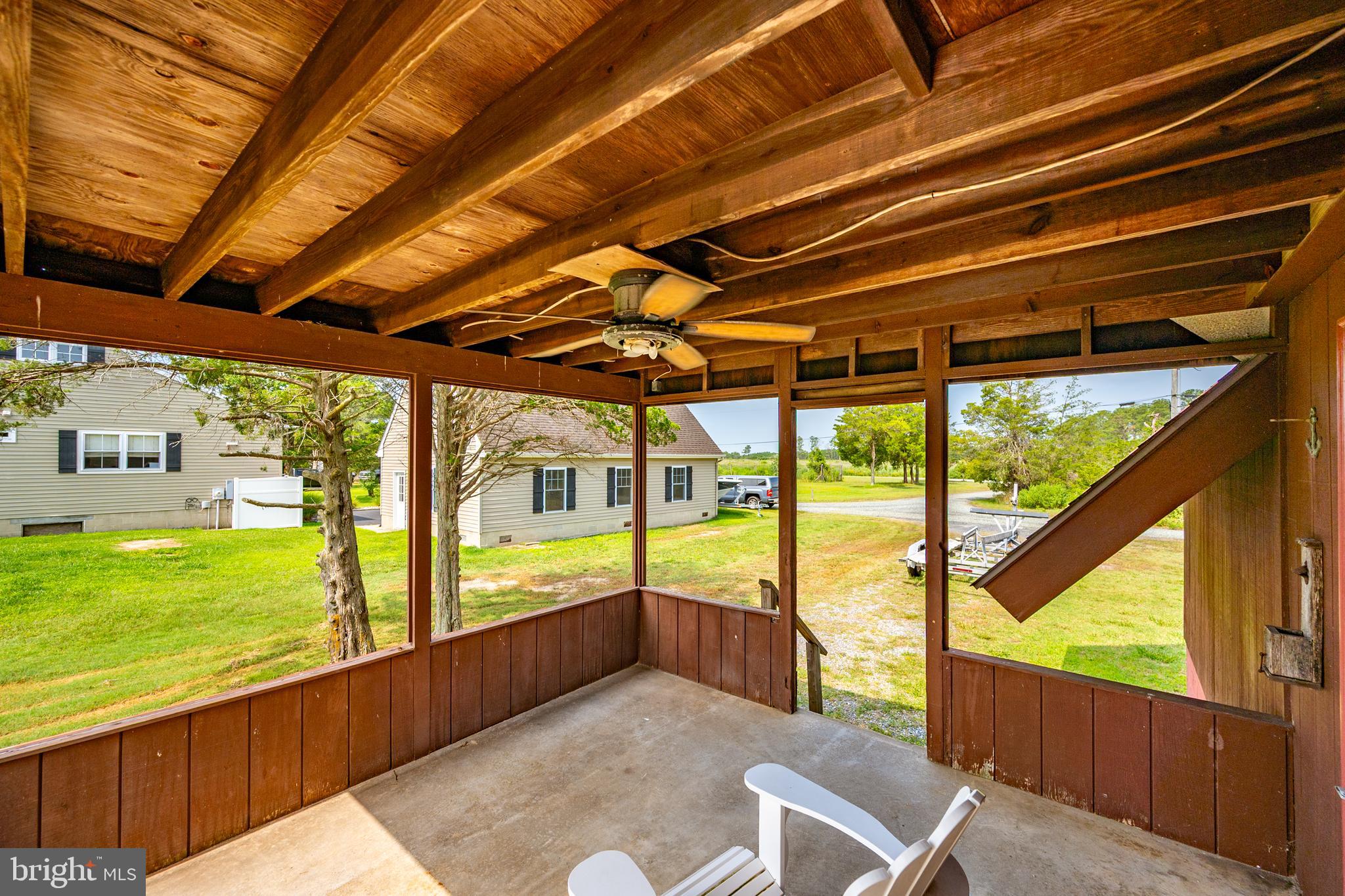 CRAB ISLAND SHORES - Residential