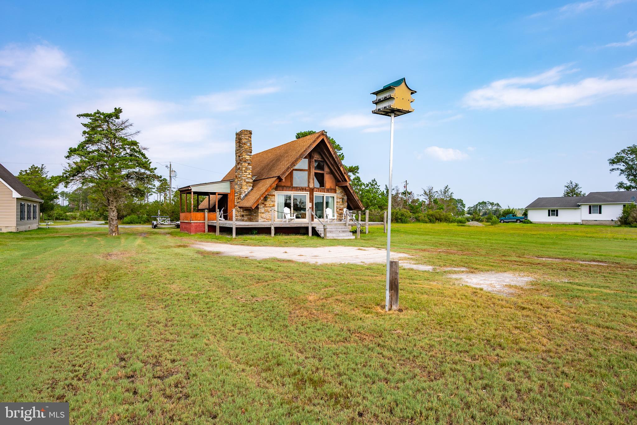 CRAB ISLAND SHORES - Residential