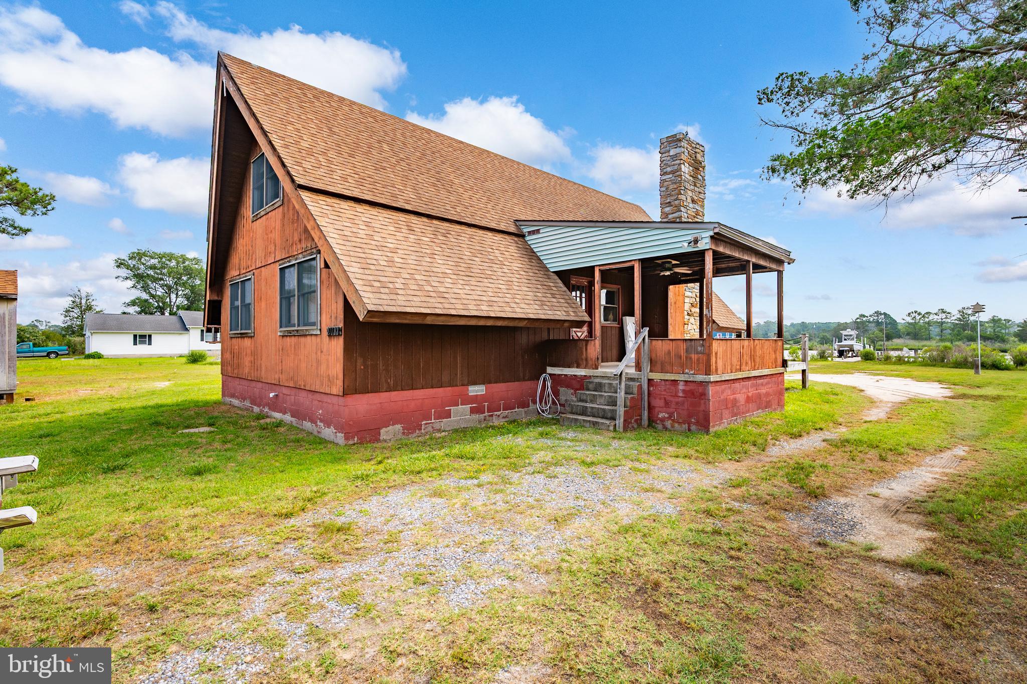 CRAB ISLAND SHORES - Residential