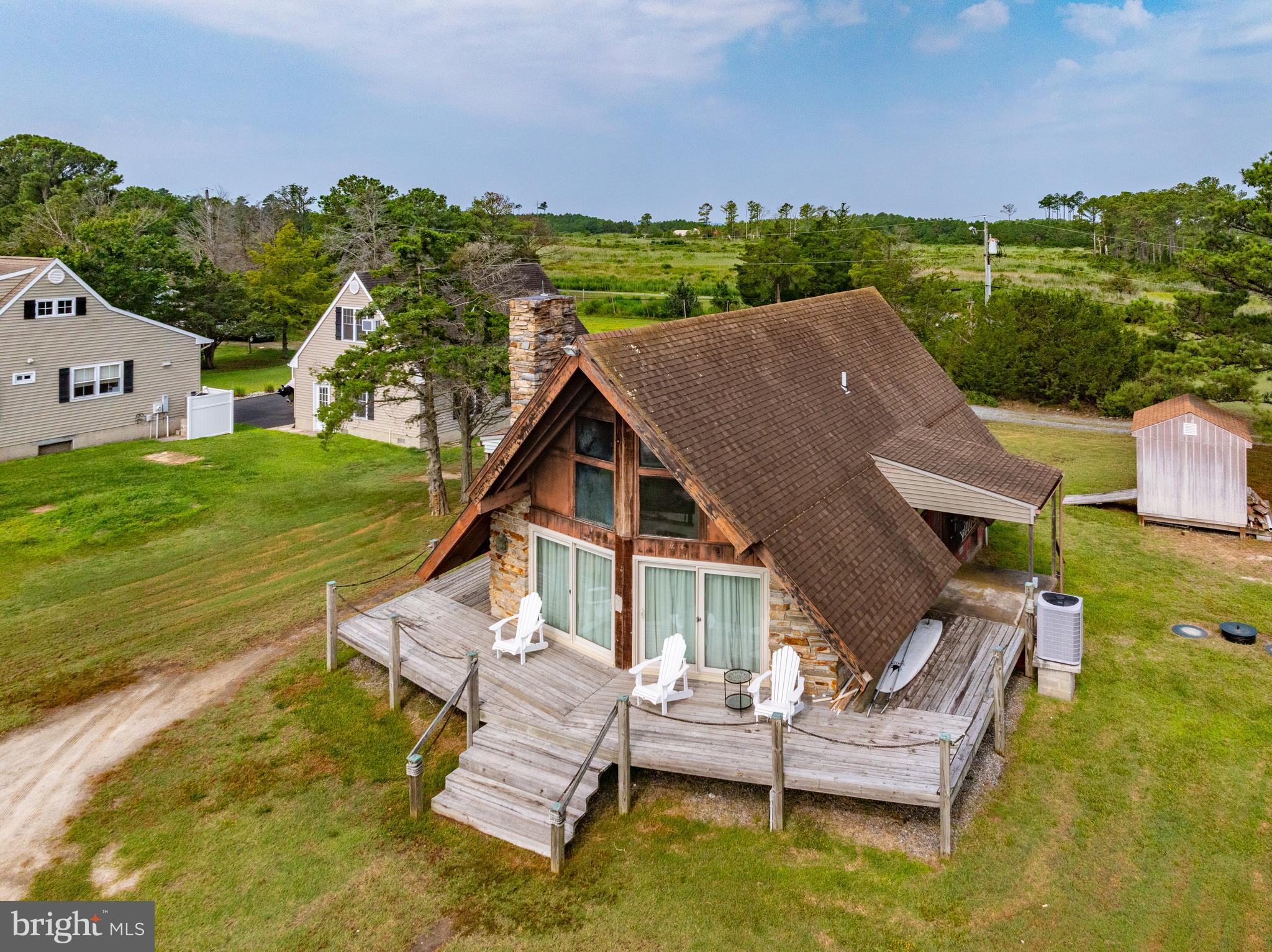 CRAB ISLAND SHORES - Residential
