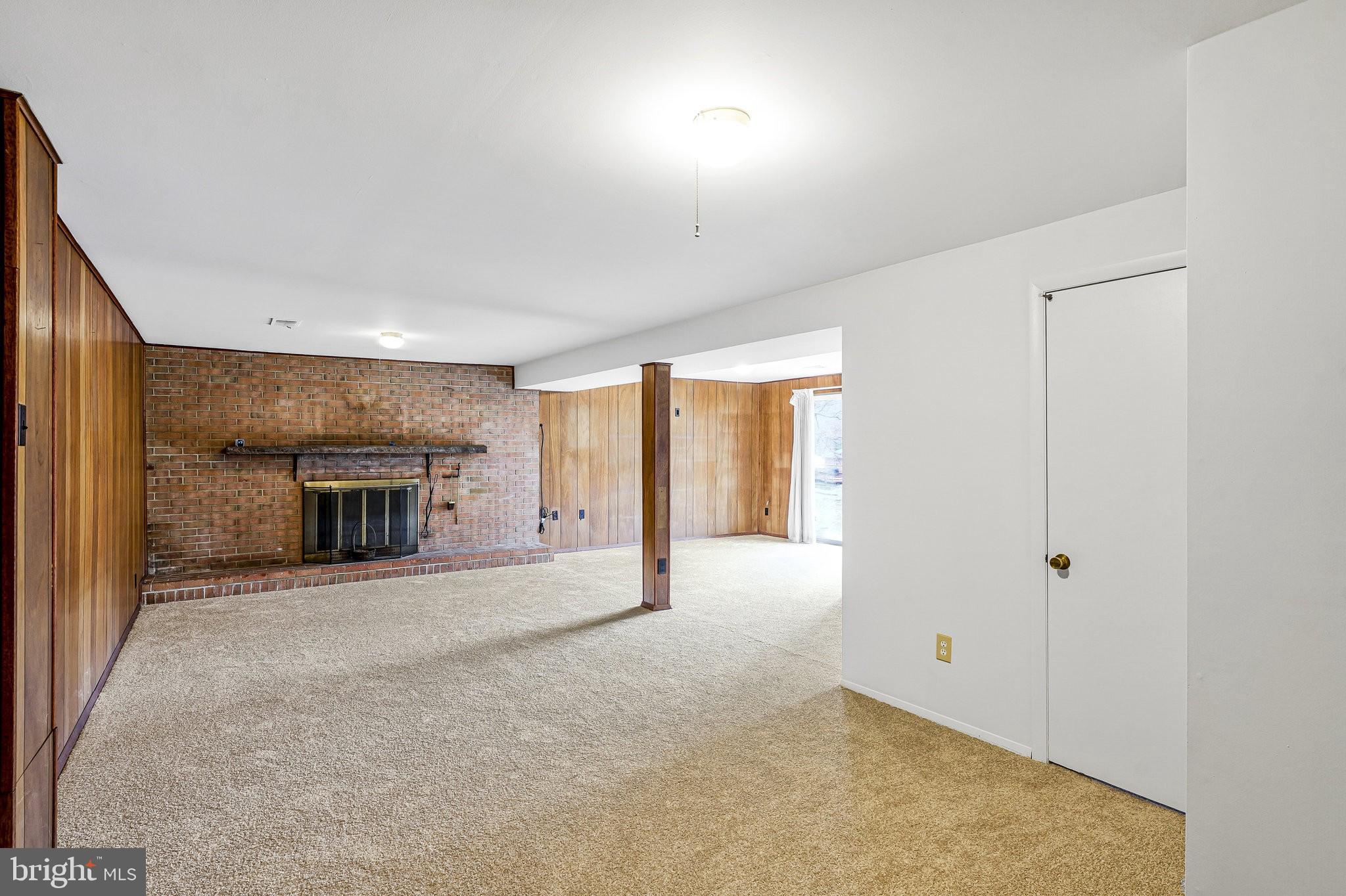 SPRINGBROOK FOREST - Residential