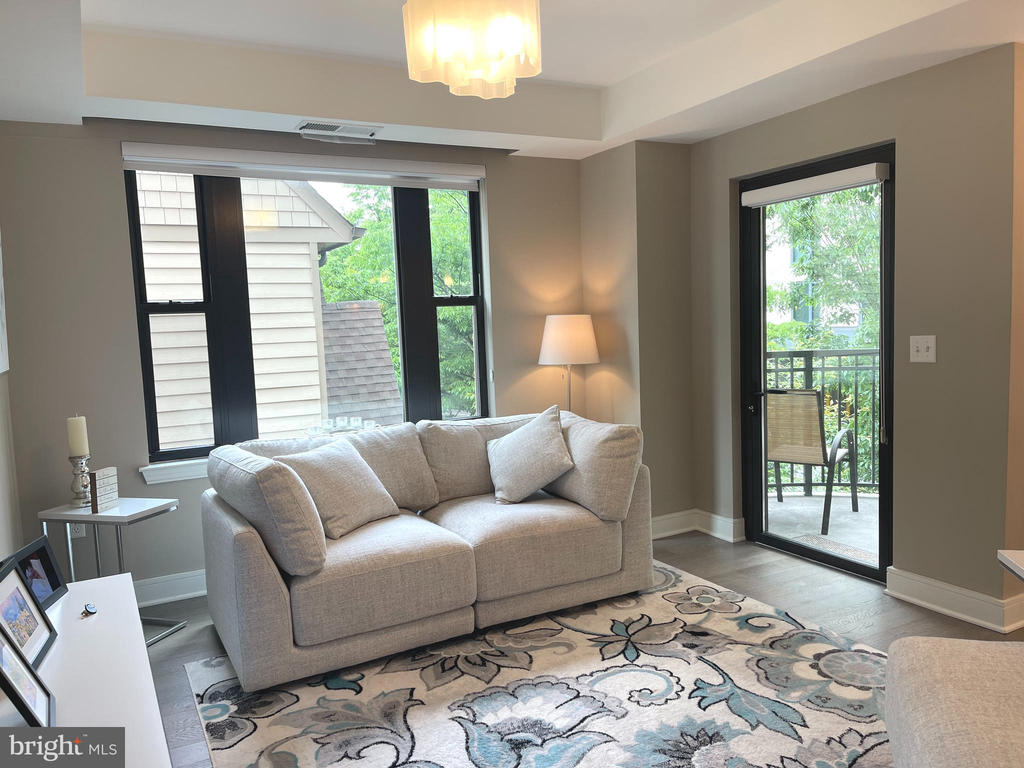 STONEHALL - Residential