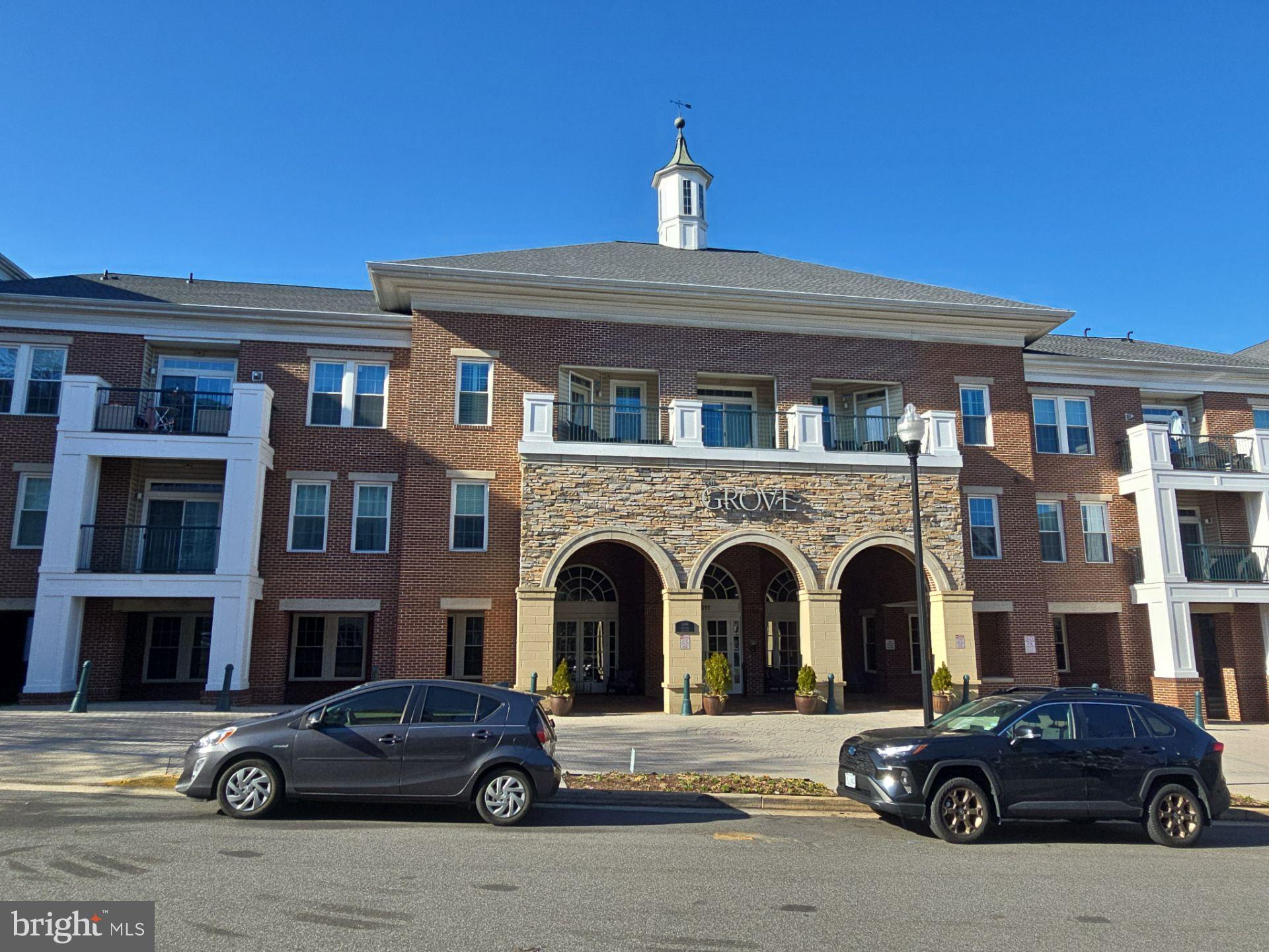 GROVE AT ARLINGTON - Residential Lease