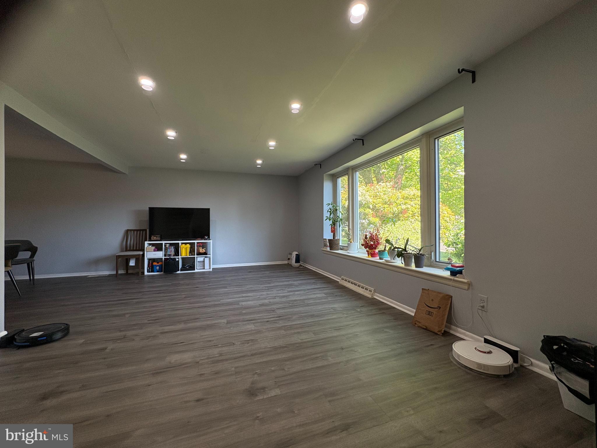 HUNTINGDON VALLEY - Residential