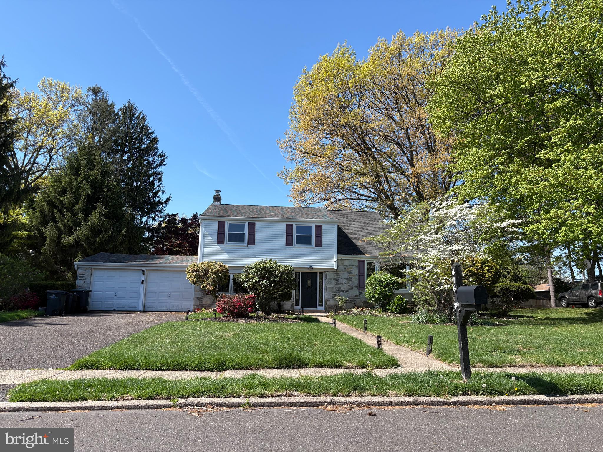 HUNTINGDON VALLEY - Residential