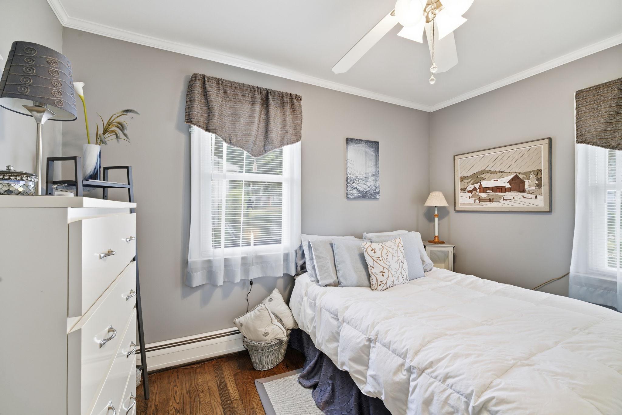 WEST VIEW SHORES - Residential