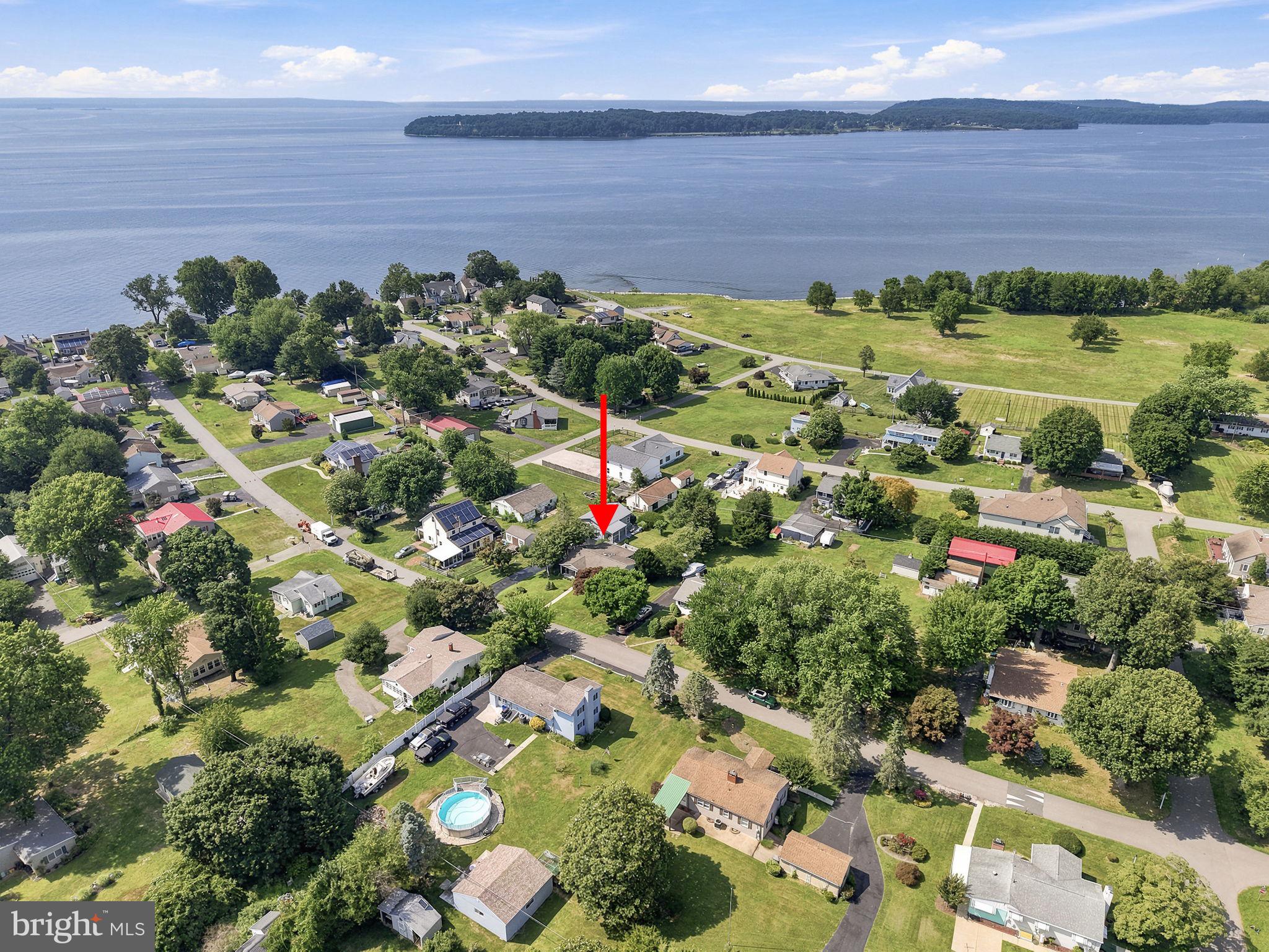 WEST VIEW SHORES - Residential