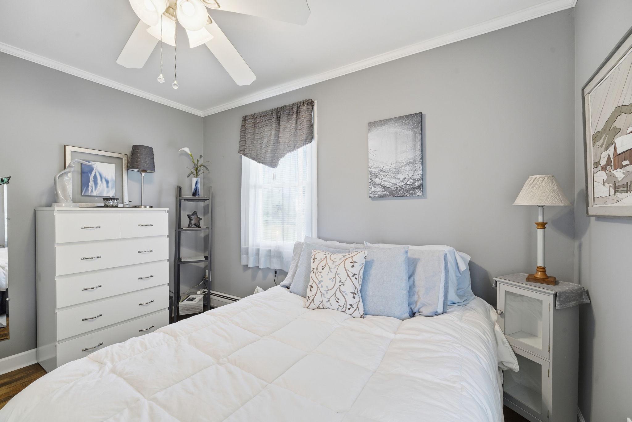 WEST VIEW SHORES - Residential