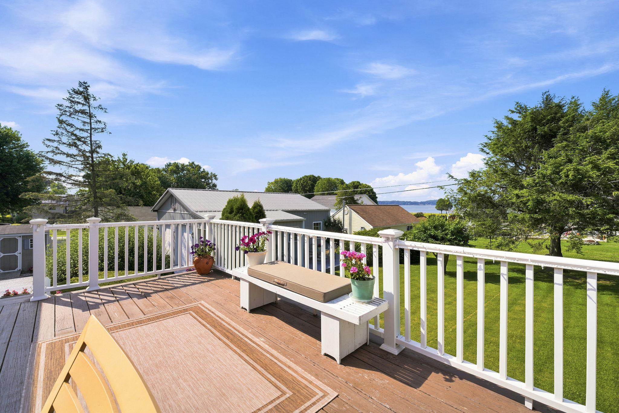 WEST VIEW SHORES - Residential