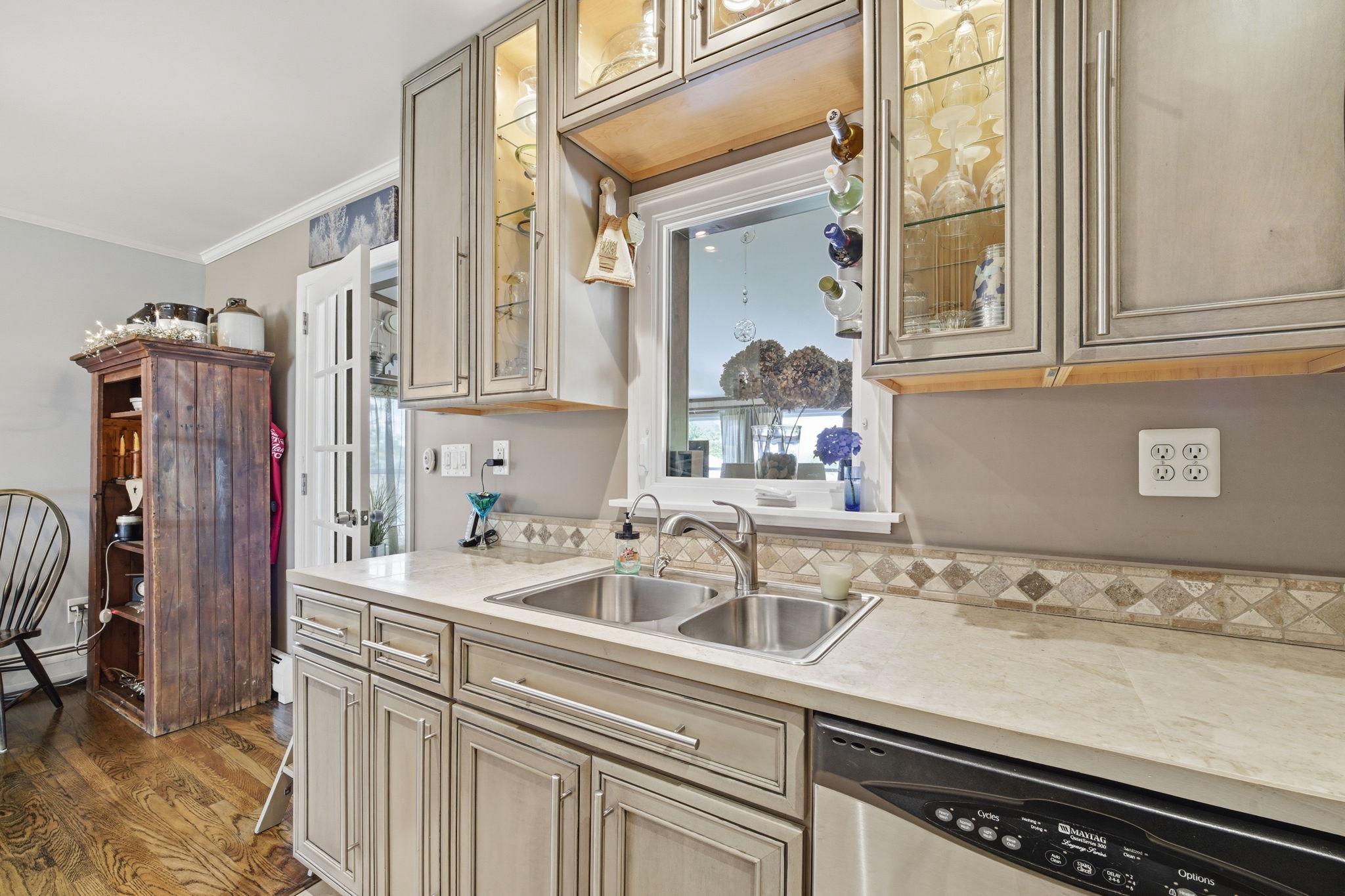 WEST VIEW SHORES - Residential