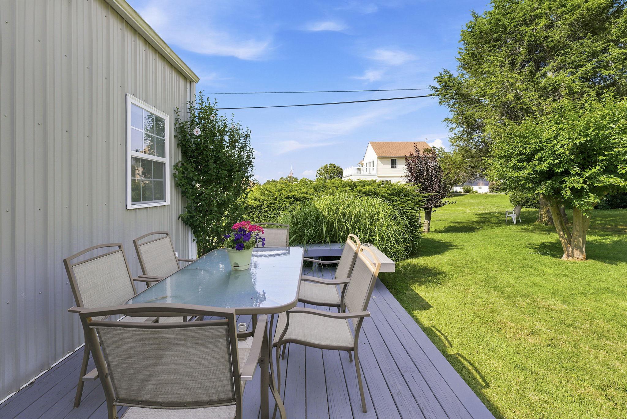 WEST VIEW SHORES - Residential