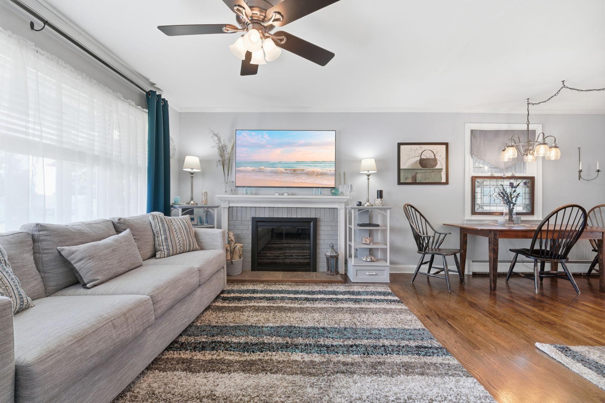 WEST VIEW SHORES - Residential
