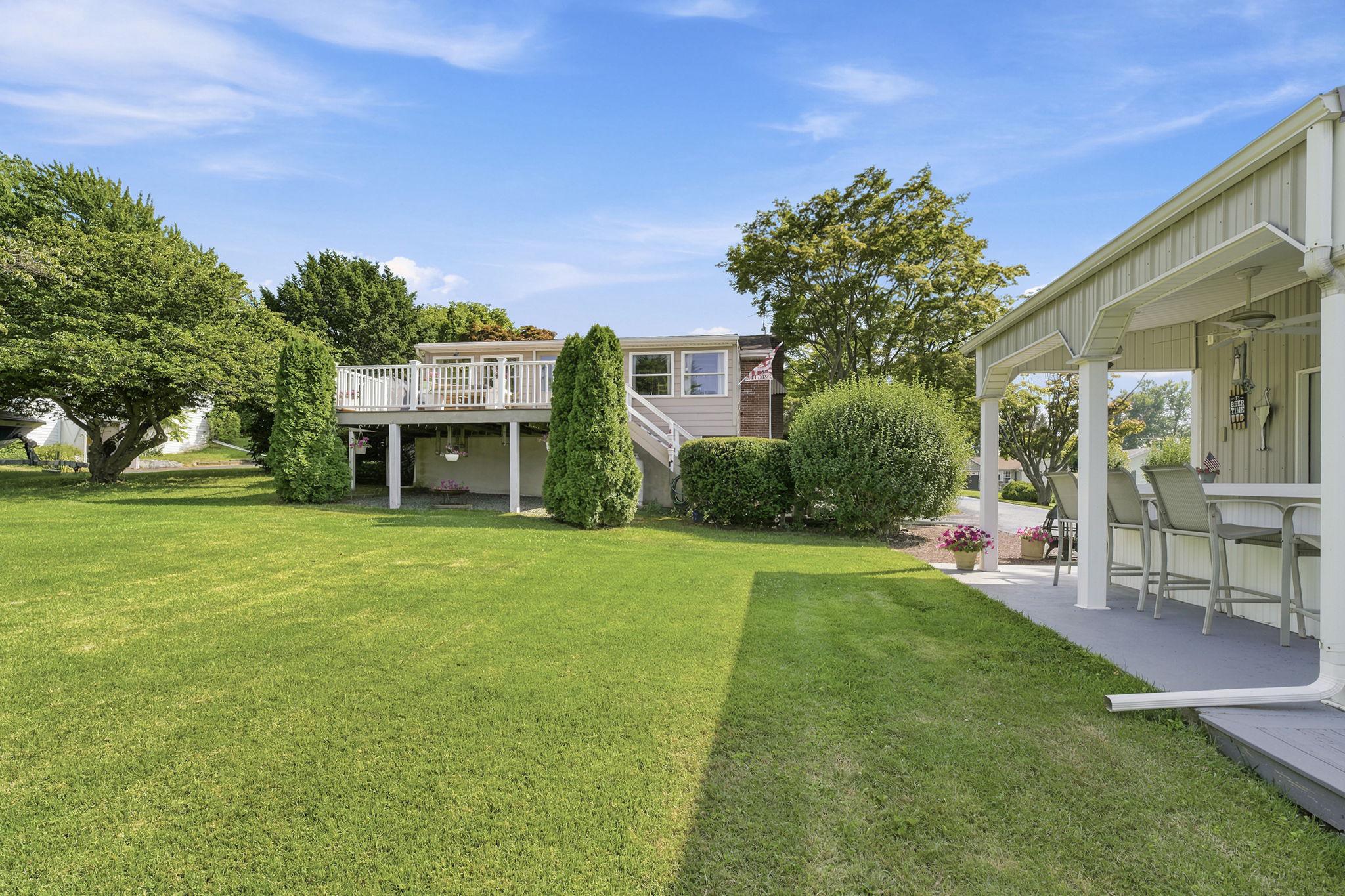 WEST VIEW SHORES - Residential