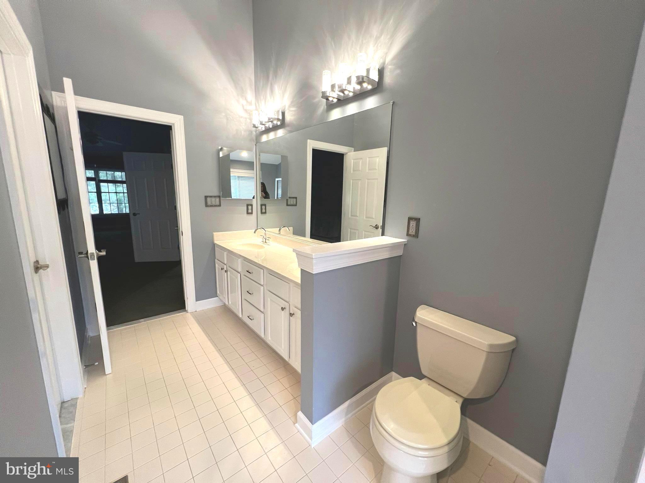 DALLAM PLACE - Residential Lease