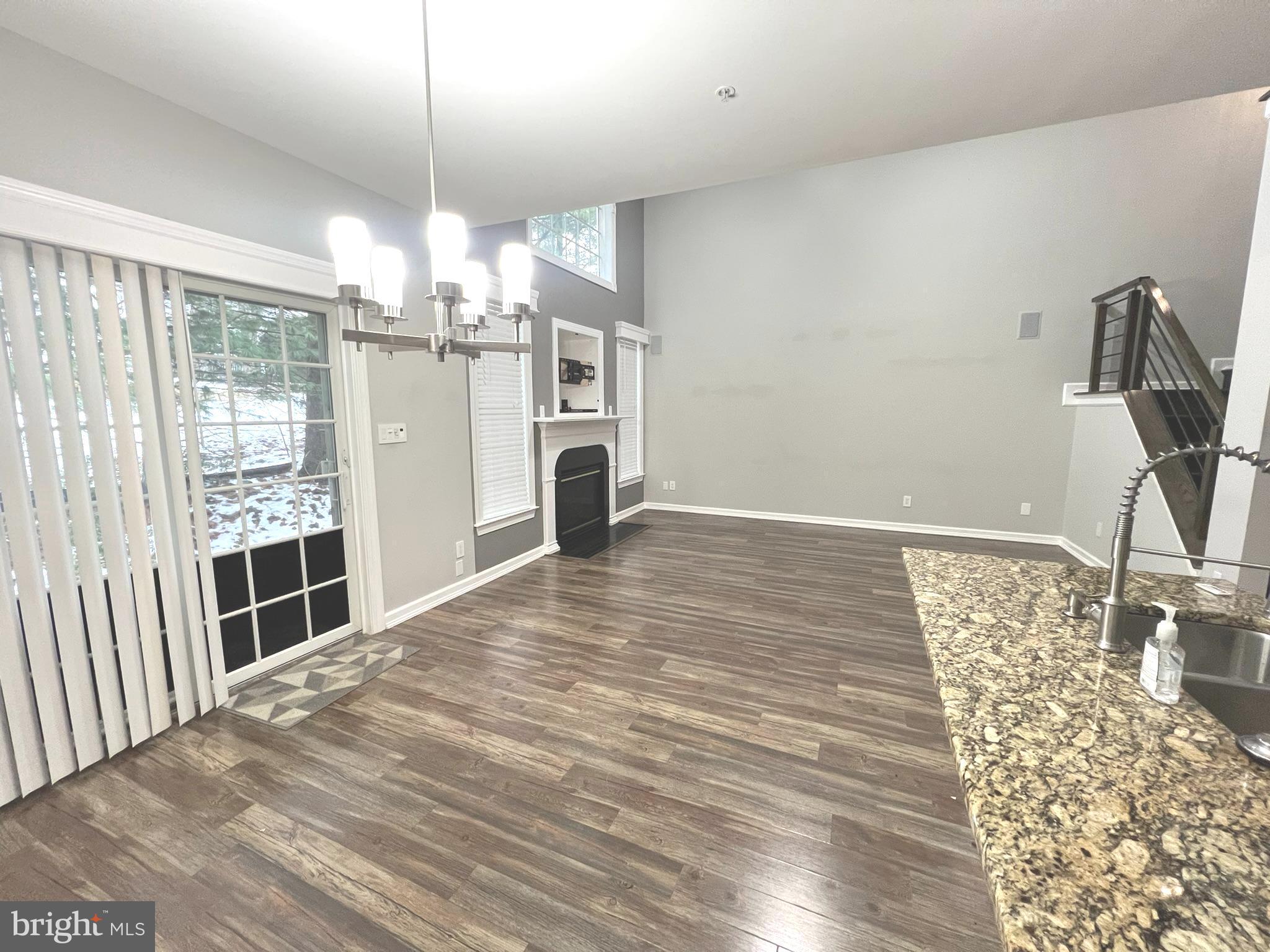 DALLAM PLACE - Residential Lease