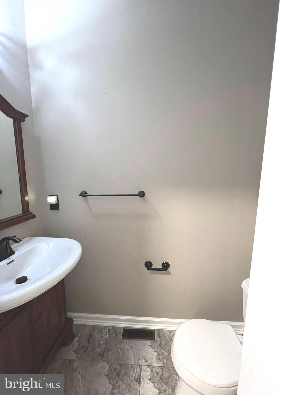 DALLAM PLACE - Residential Lease
