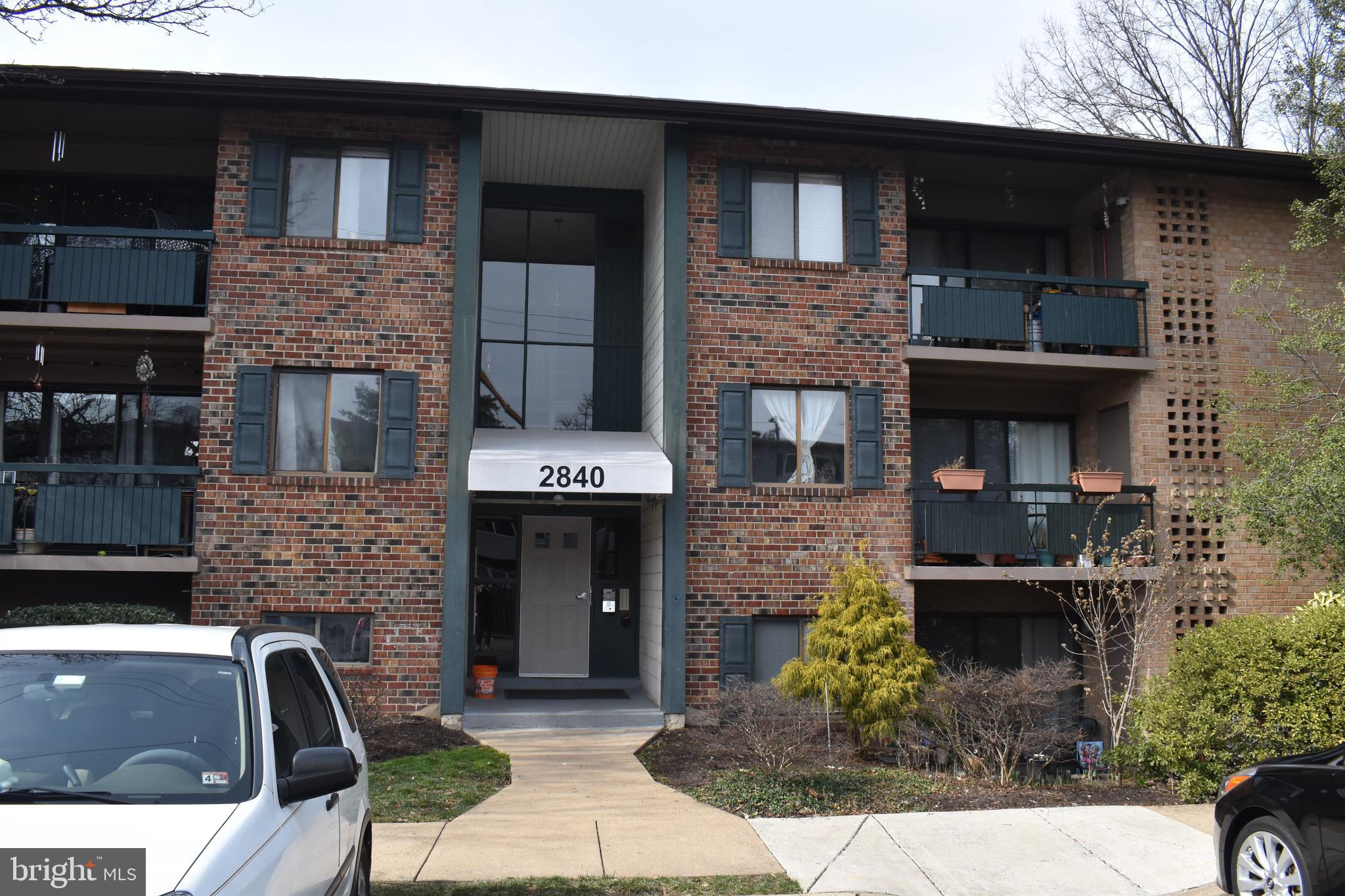 Description: Large, light-filled, 846 sf, 1 bedroom, 1 bath condo in Fairfield Commons. Fully updated w/ Silestone counters, tile kitchen/dining floors, Berber carpet in living room and bedroom. Walk-in closet in Primary bedroom, full size washer/dryer, enclosed, private back patio. Outside storage available. Residents only parking. Quiet and serene! Backs up on park with tennis courts. Community Pool! Steps to bus stop on Lee Highway, 1.8 miles to Dunn Loring Metro. Popular Mosaic District with grocery store, movie theater, Target, restaurants, and retail just a mile away!