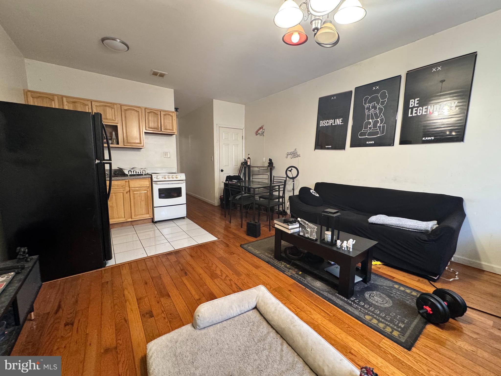 PORT RICHMOND - Residential Income