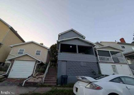 Great Opportunity to own this single-family home built in 1924 featuring 2 bedrooms and 2 bathrooms.  ***SPECIAL NOTES: (1) This is a CASH ONLY transaction. (2) Seller to pay Taxes, HOA, and Municipal/Utility Liens. (3) Please read the Auction disclaimers carefully before placing a bid or submitting an offer. ***