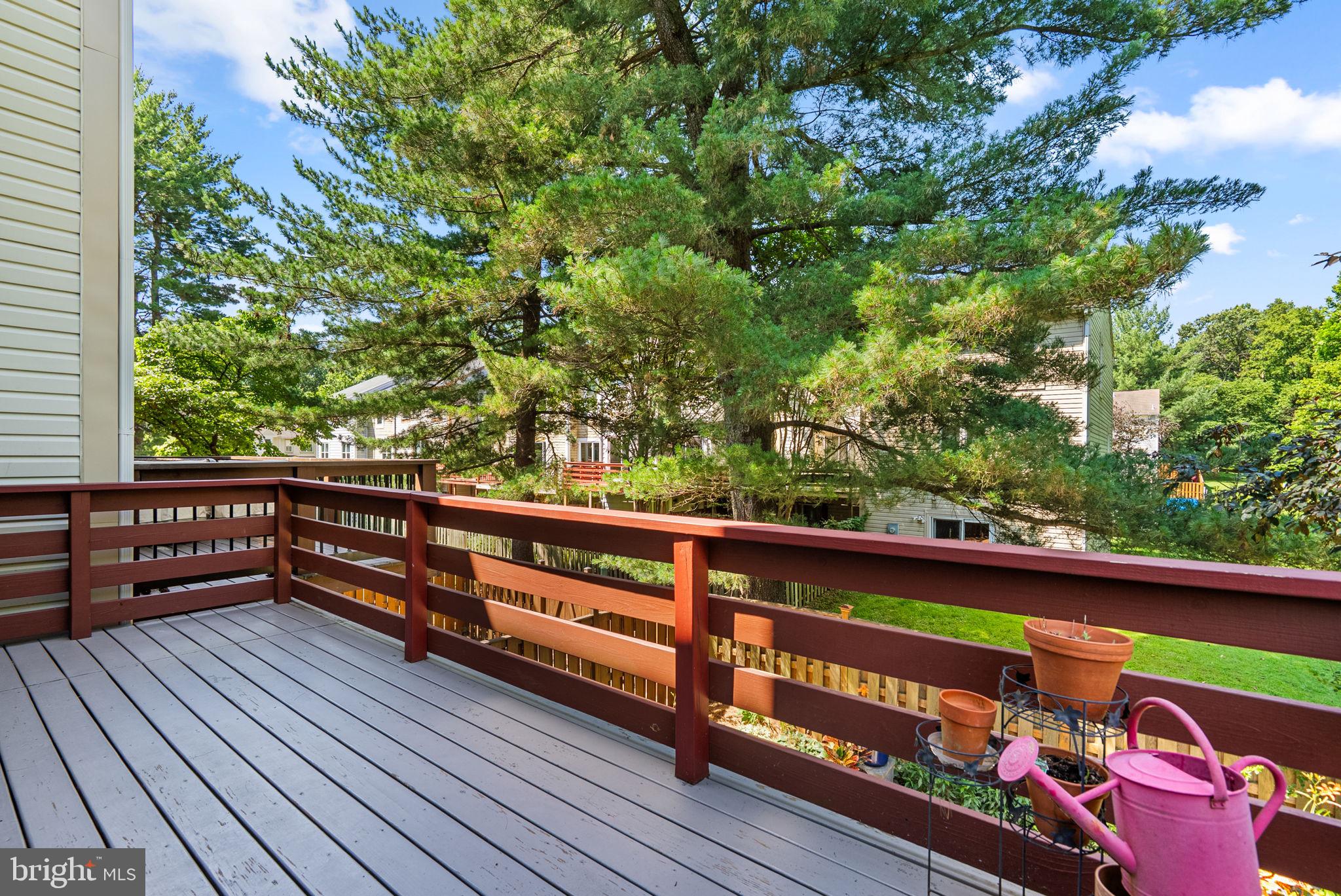 SENECA PARK - Residential