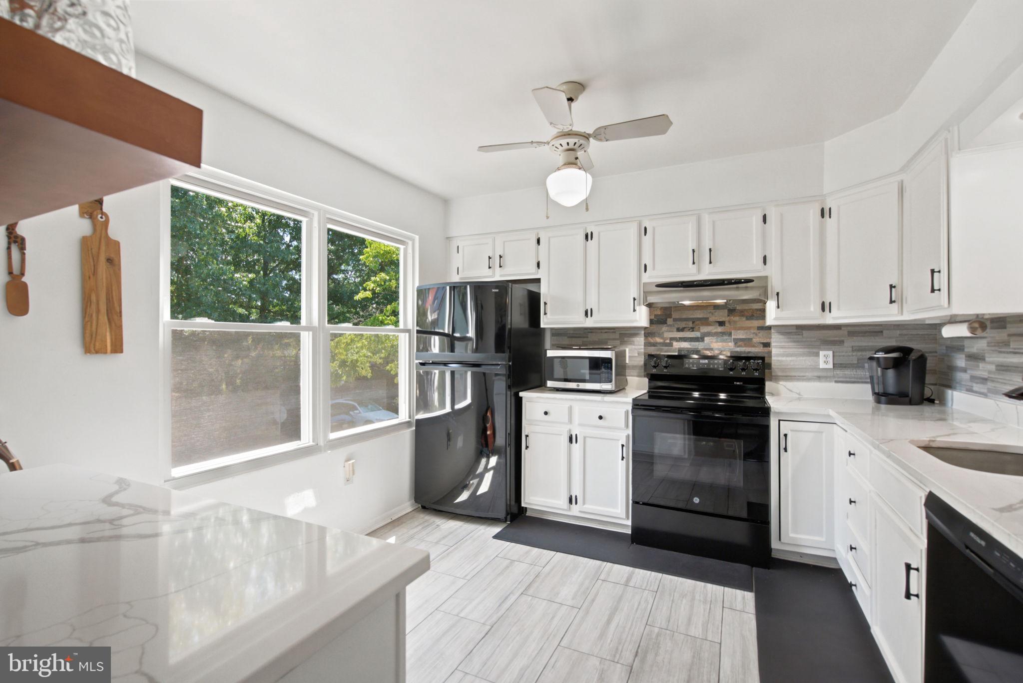 SENECA PARK - Residential