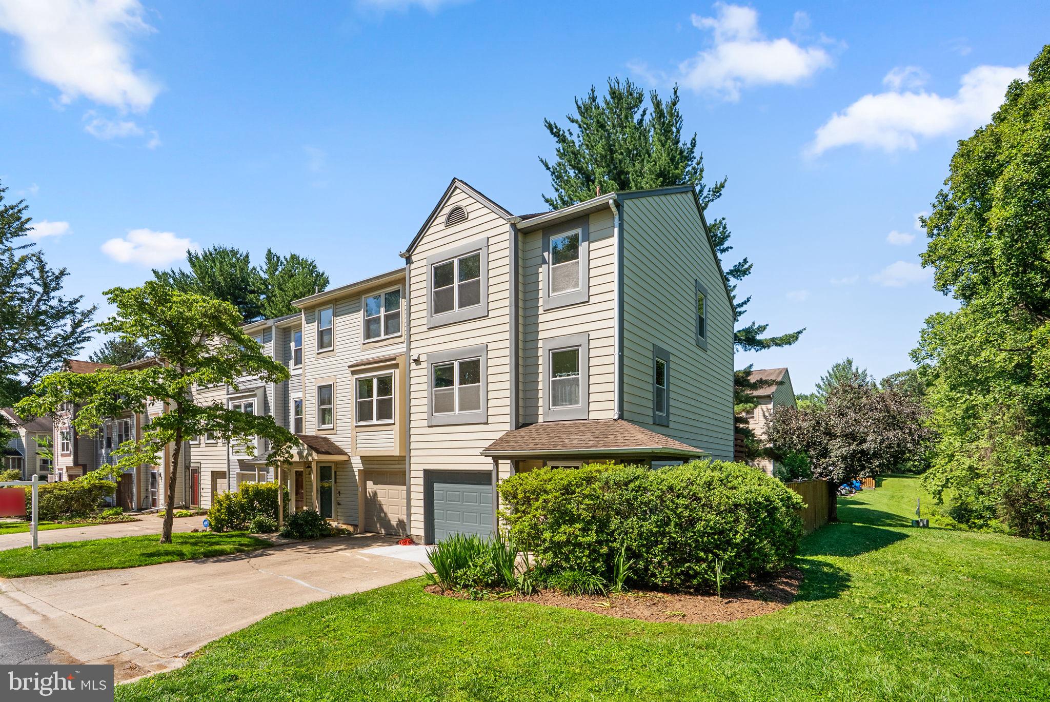 SENECA PARK - Residential