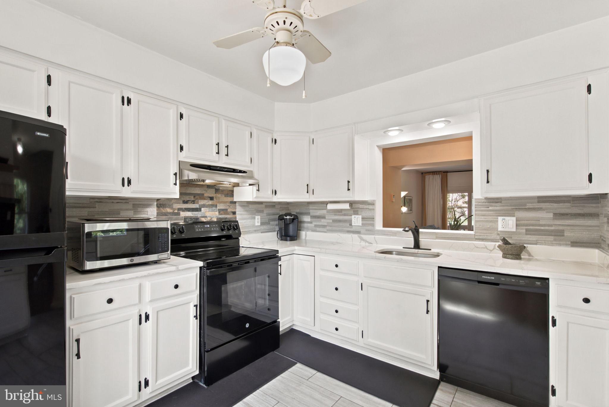 SENECA PARK - Residential