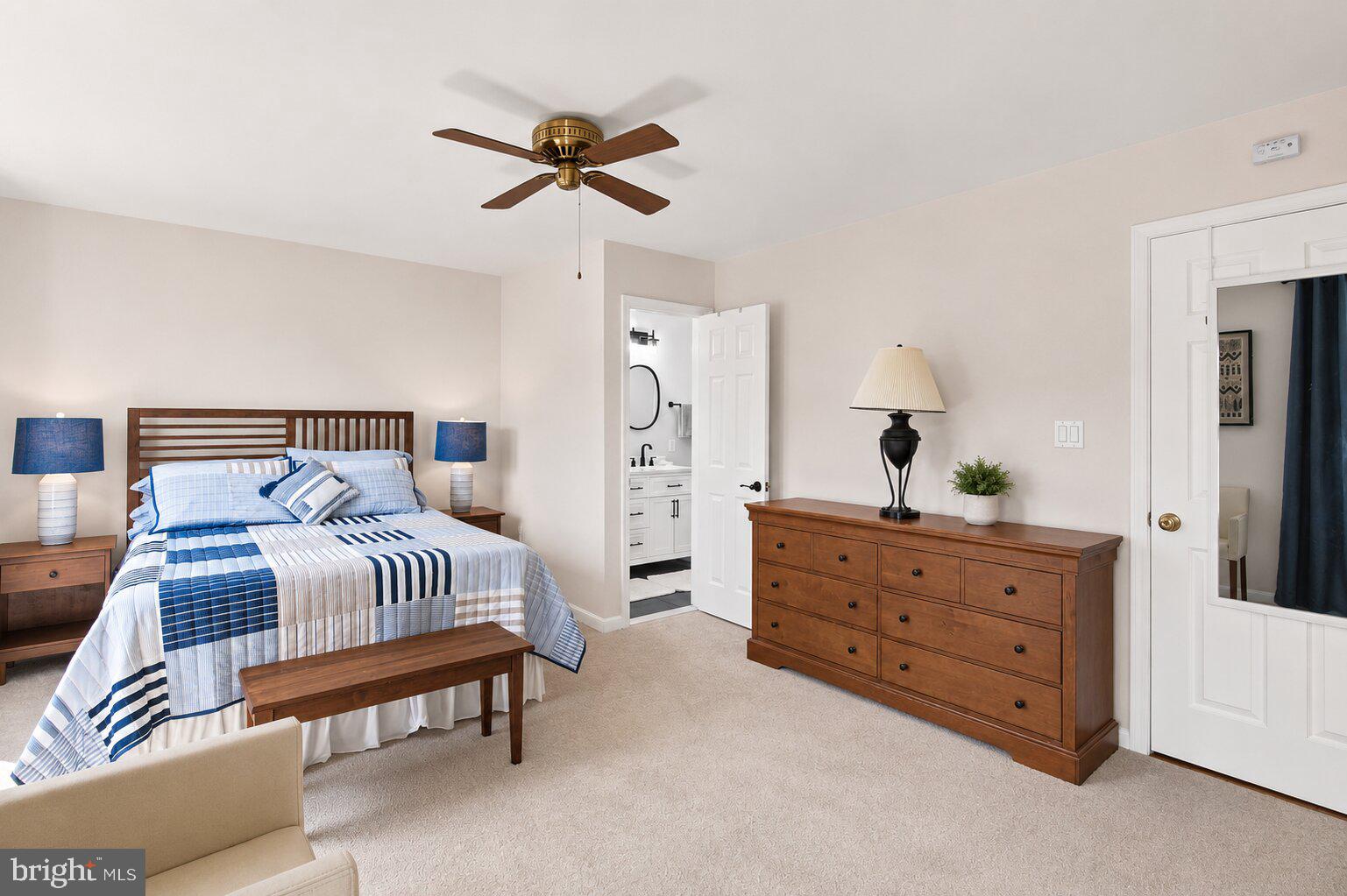 SENECA PARK - Residential