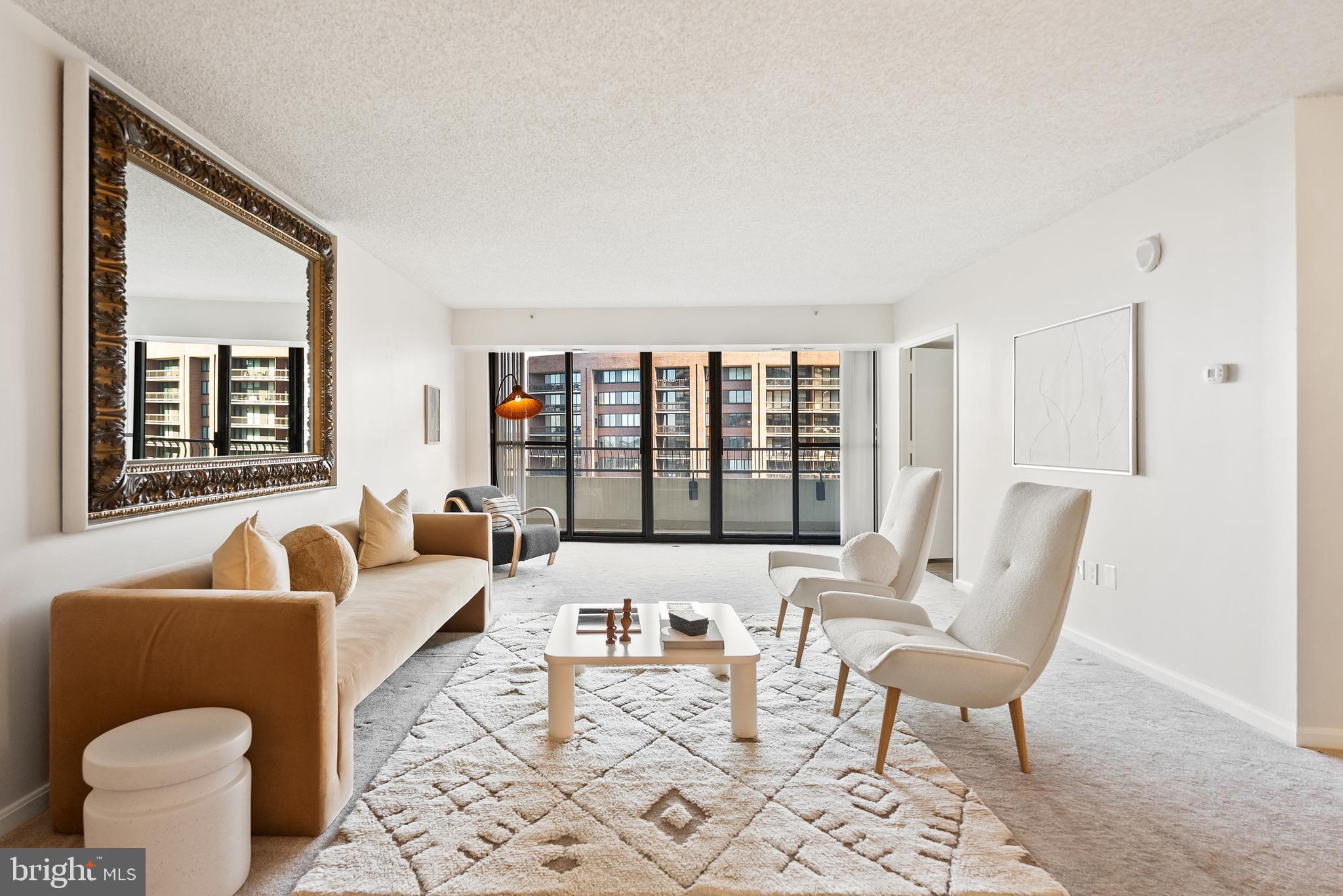 CRYSTAL GATEWAY - Residential