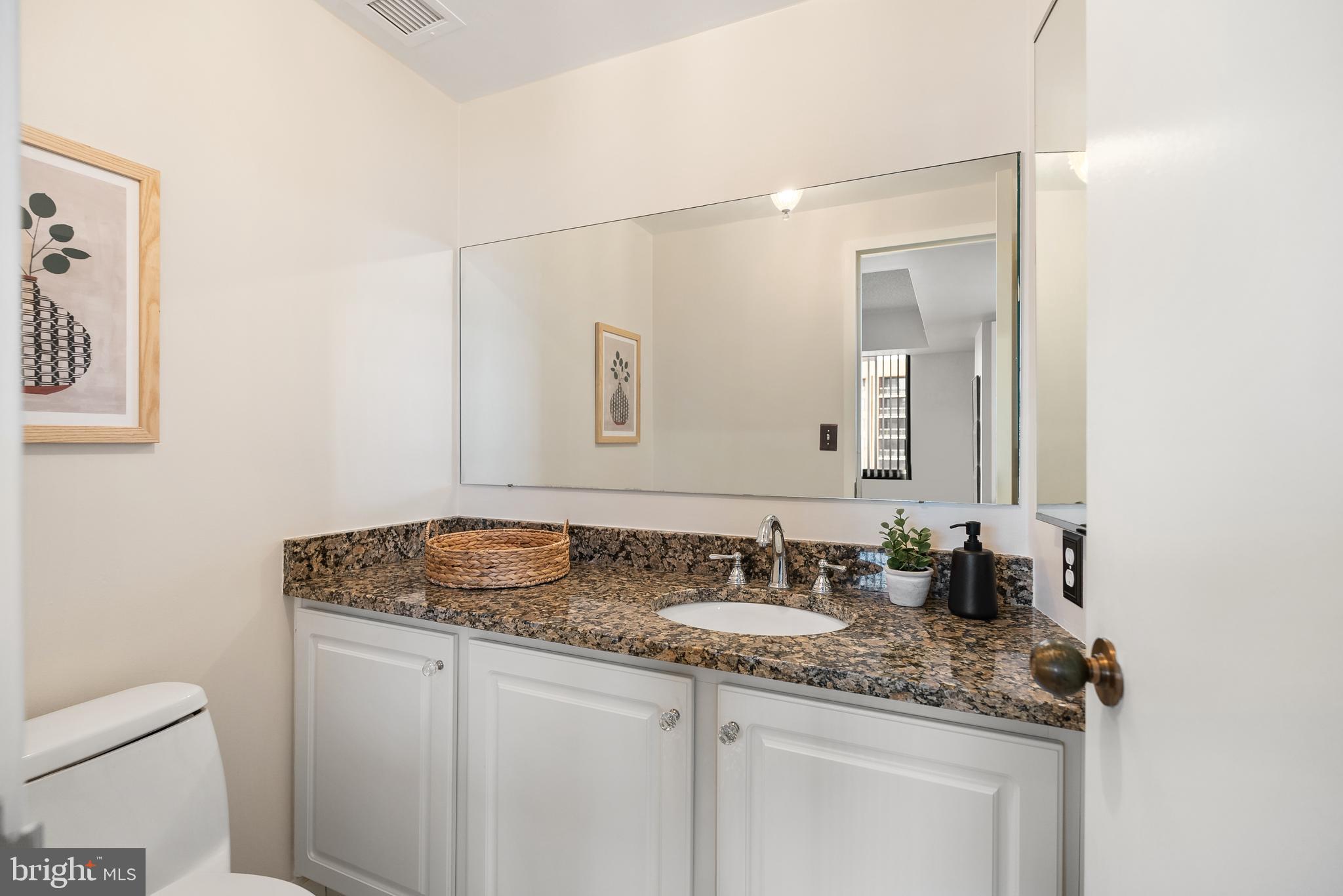 CRYSTAL GATEWAY - Residential