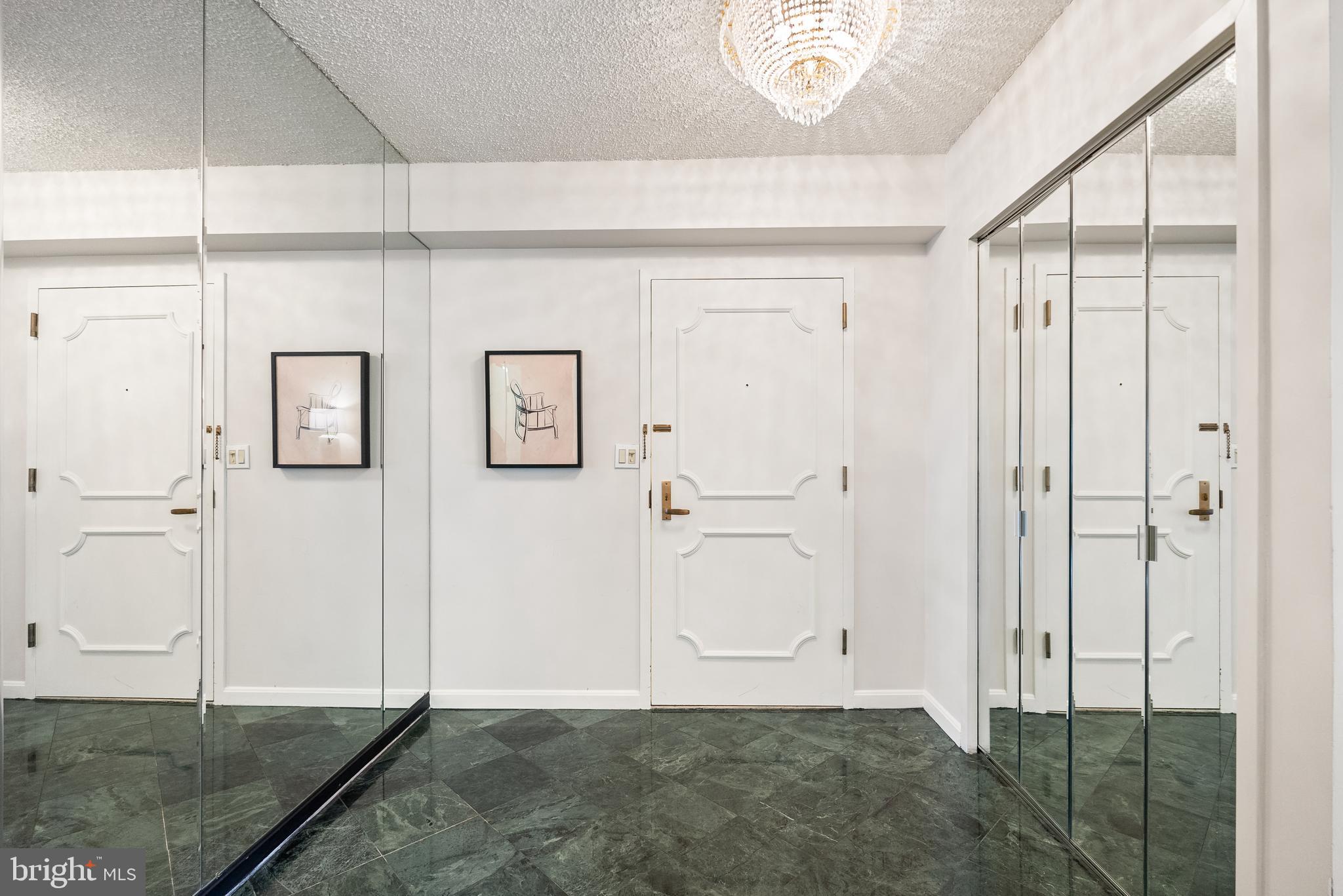 CRYSTAL GATEWAY - Residential