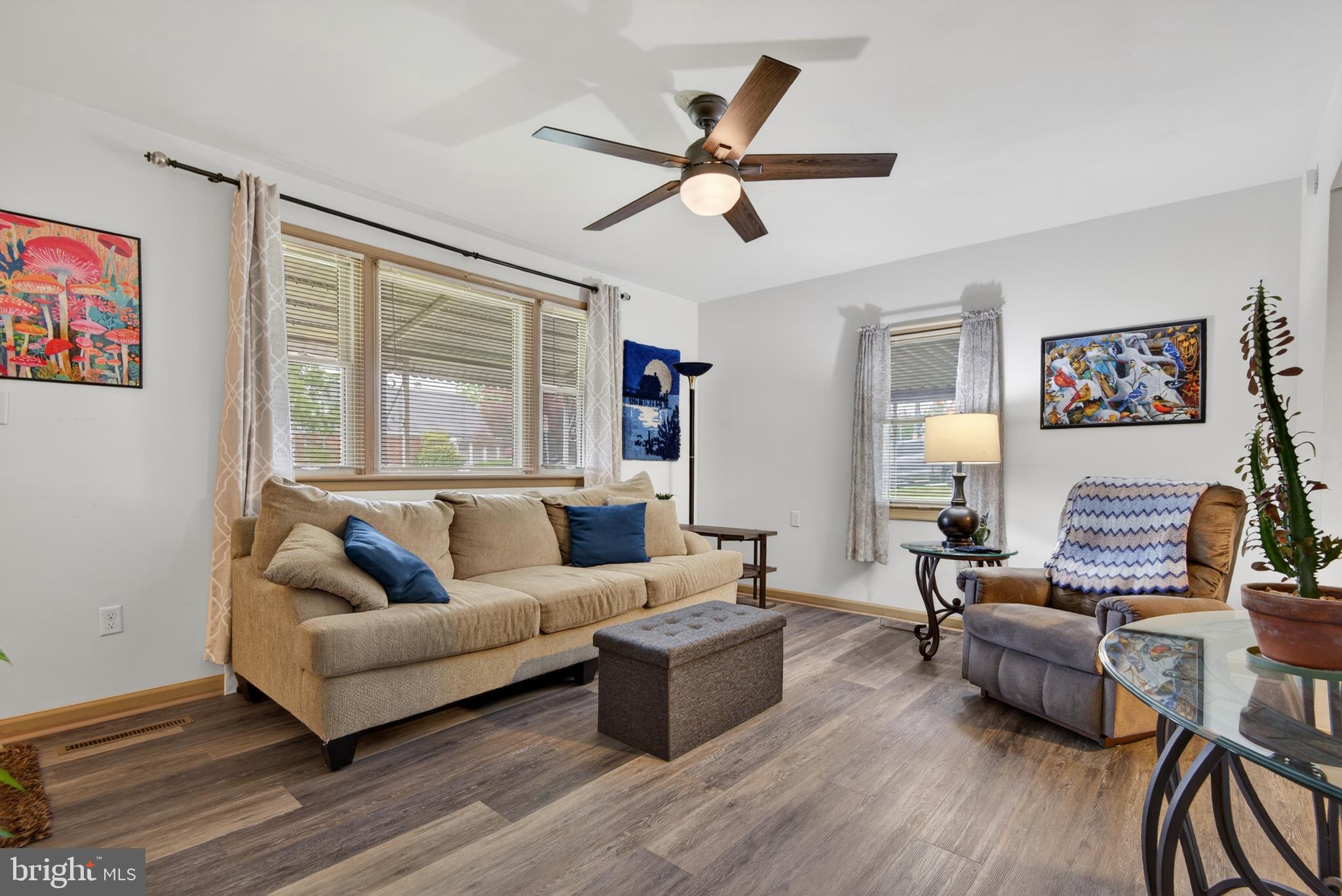 DELBROOK MANOR - Residential