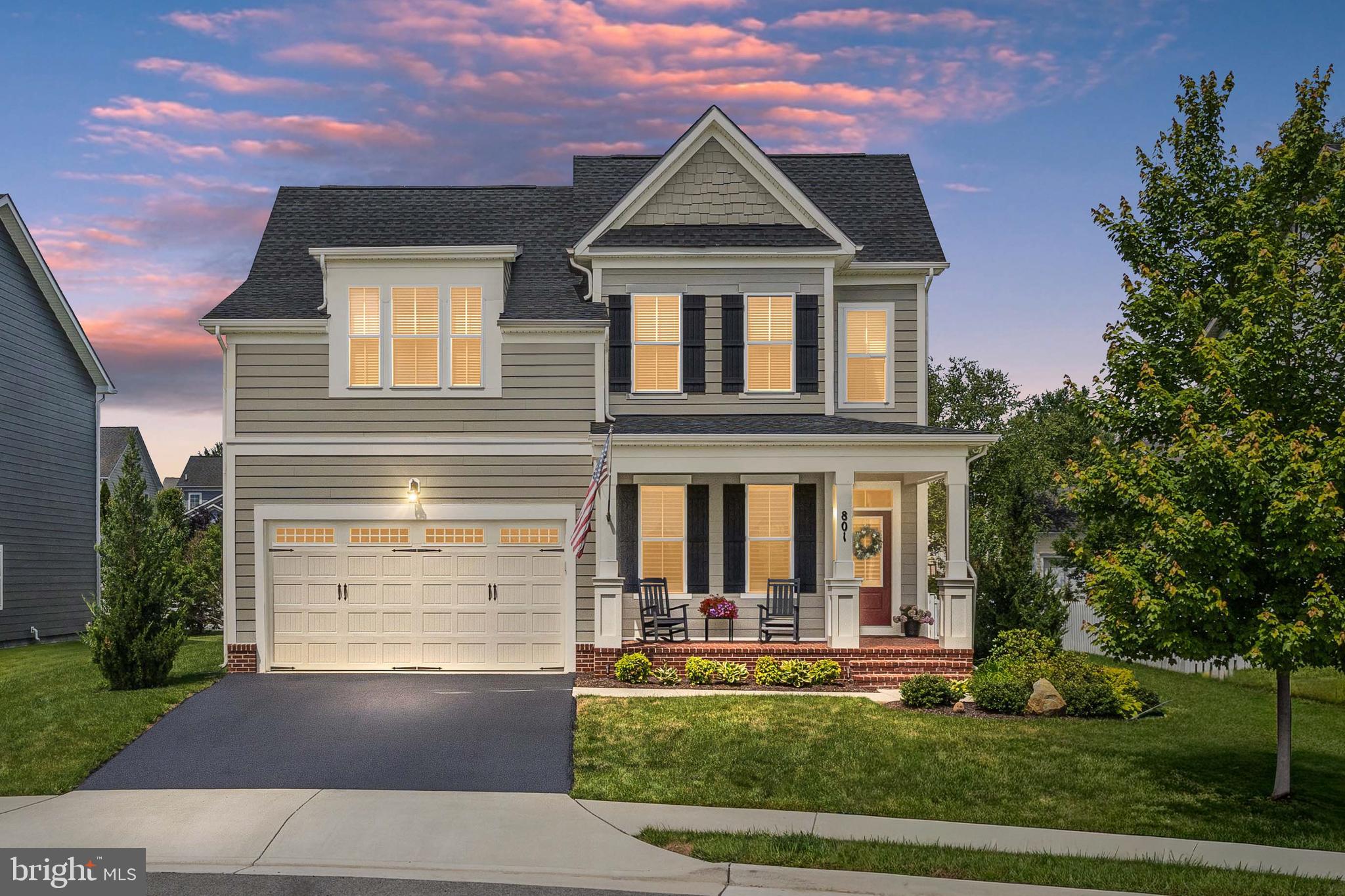 VILLAGE CASE - Residential
