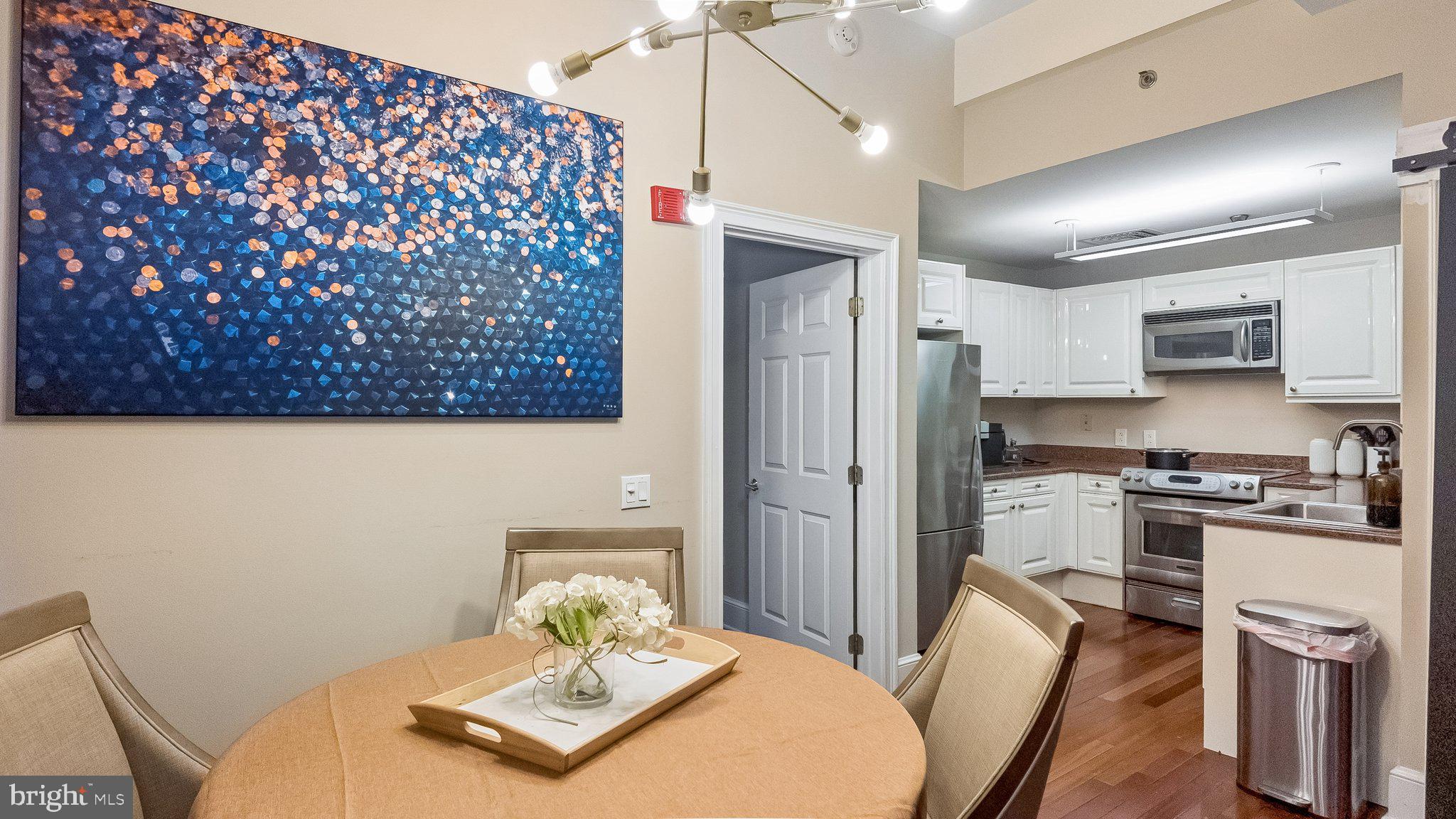 AVENUE OF THE ARTS - Residential