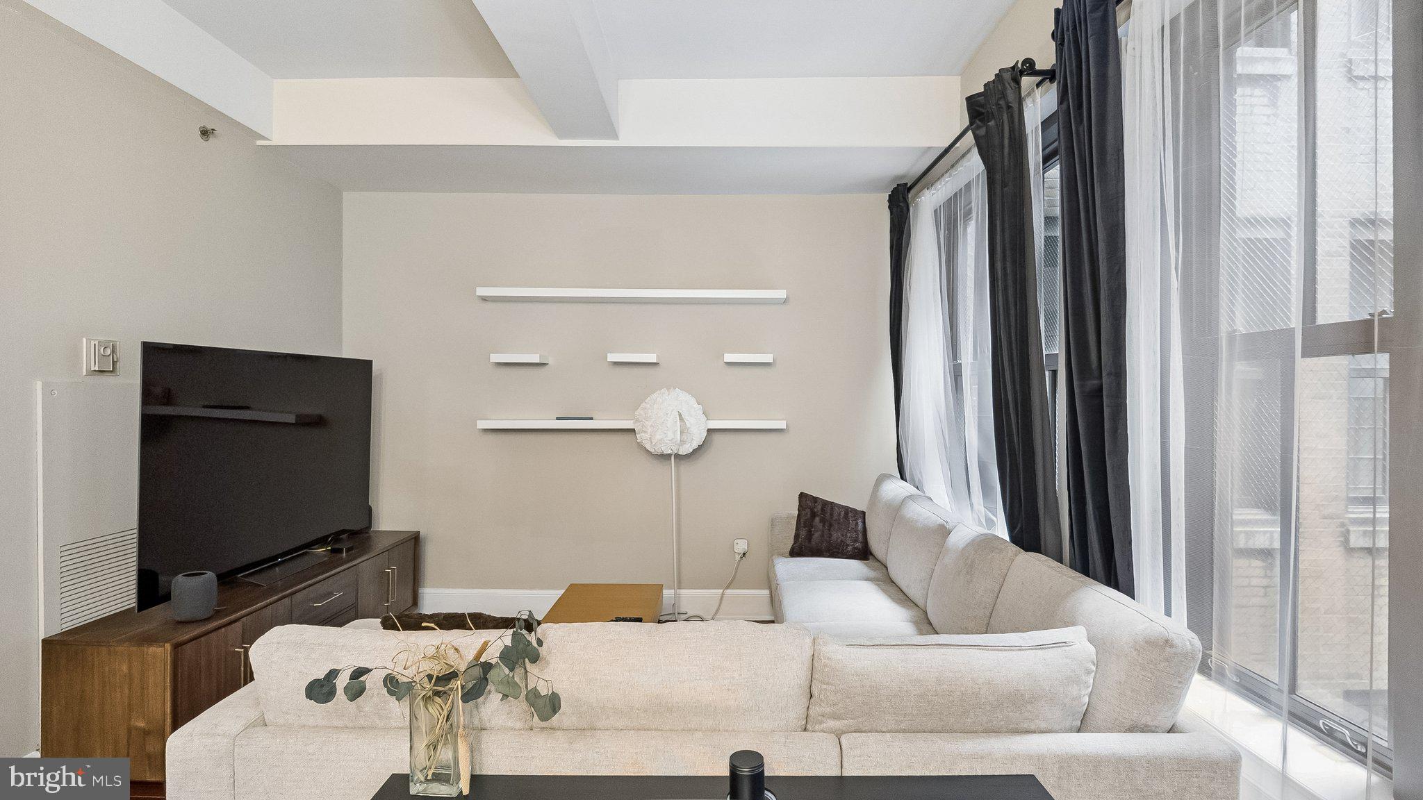 AVENUE OF THE ARTS - Residential