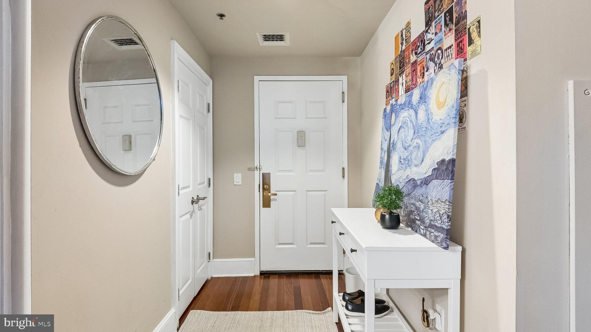 AVENUE OF THE ARTS - Residential