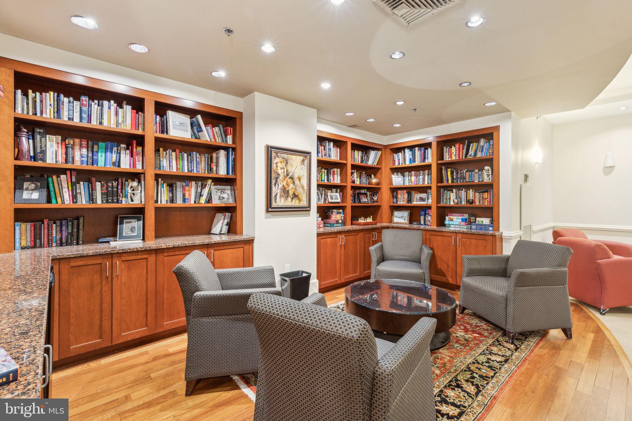AVENUE OF THE ARTS - Residential