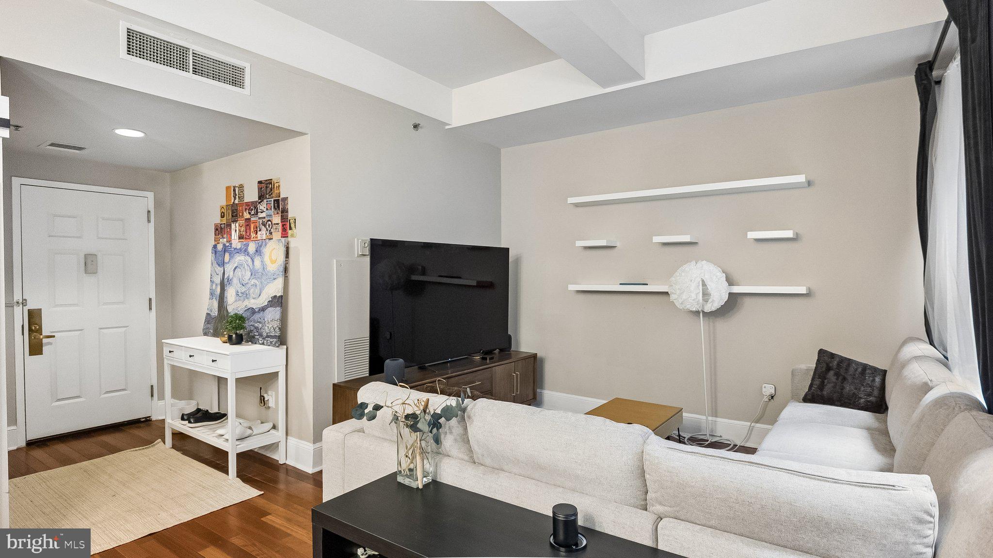 AVENUE OF THE ARTS - Residential
