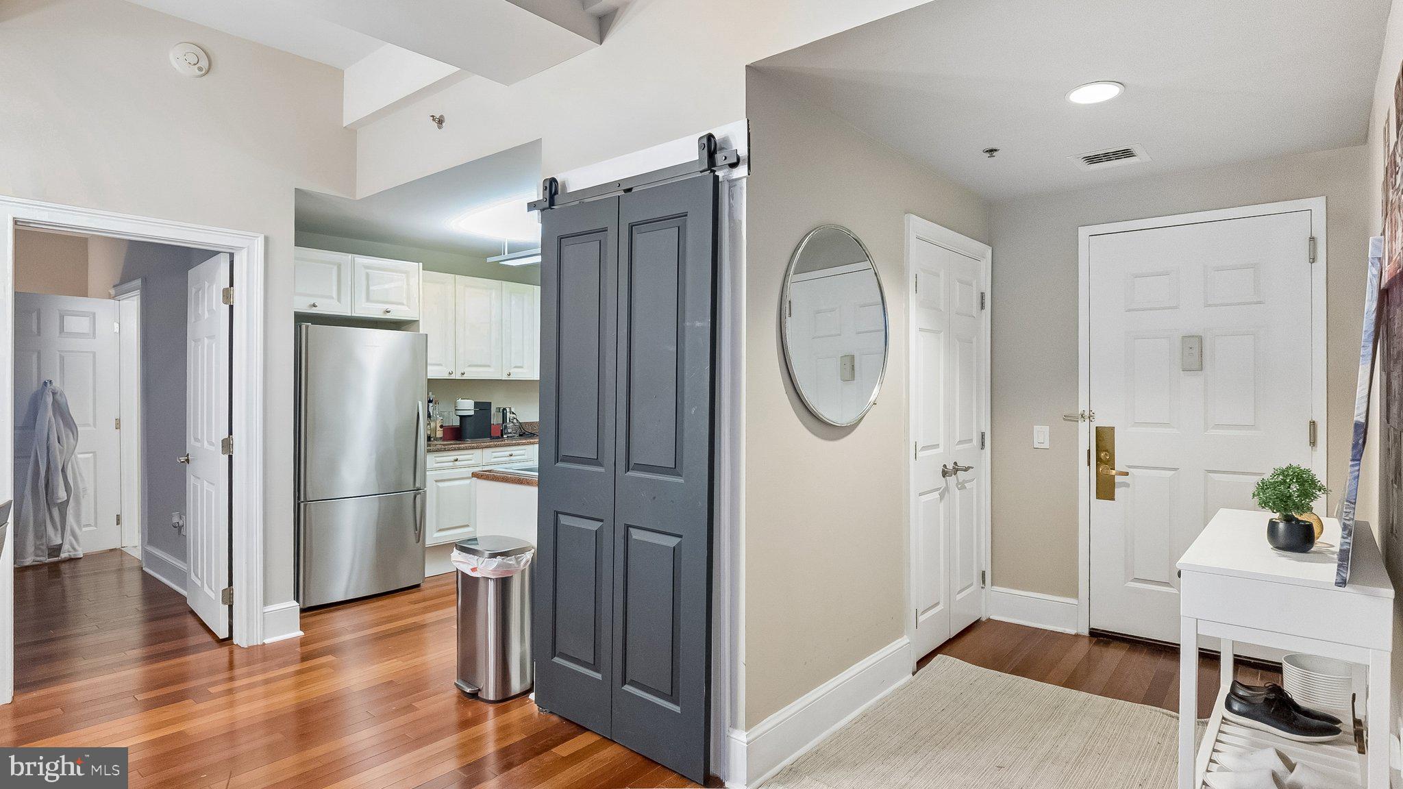 AVENUE OF THE ARTS - Residential