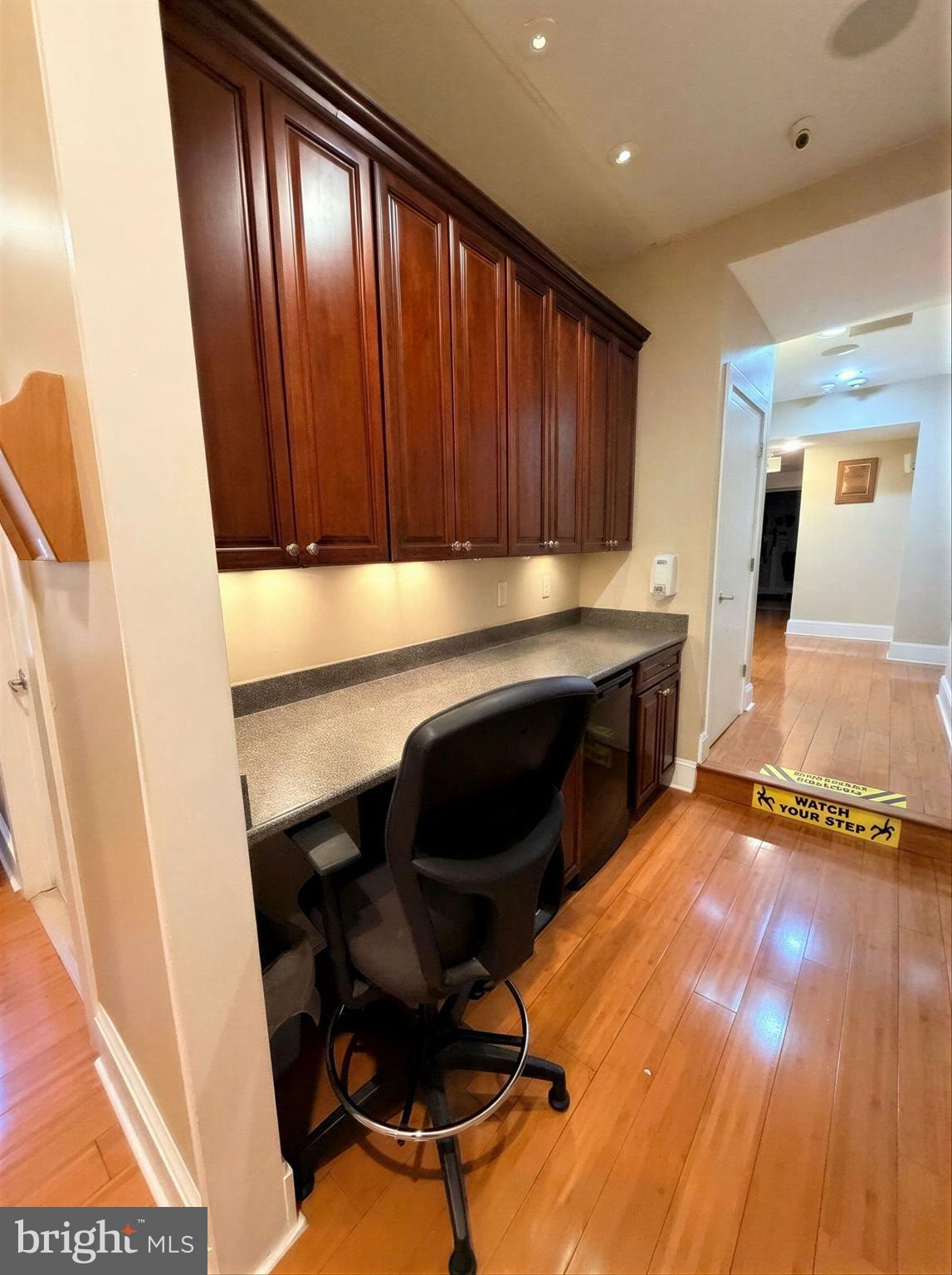LOWER MOYAMENSING - Commercial Sale