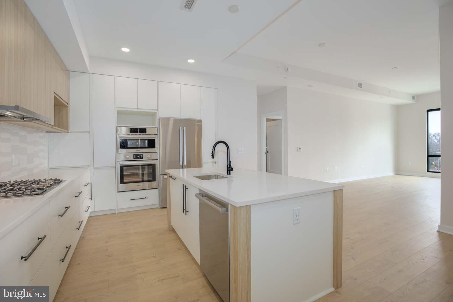 FALLS CHURCH CITY - Residential