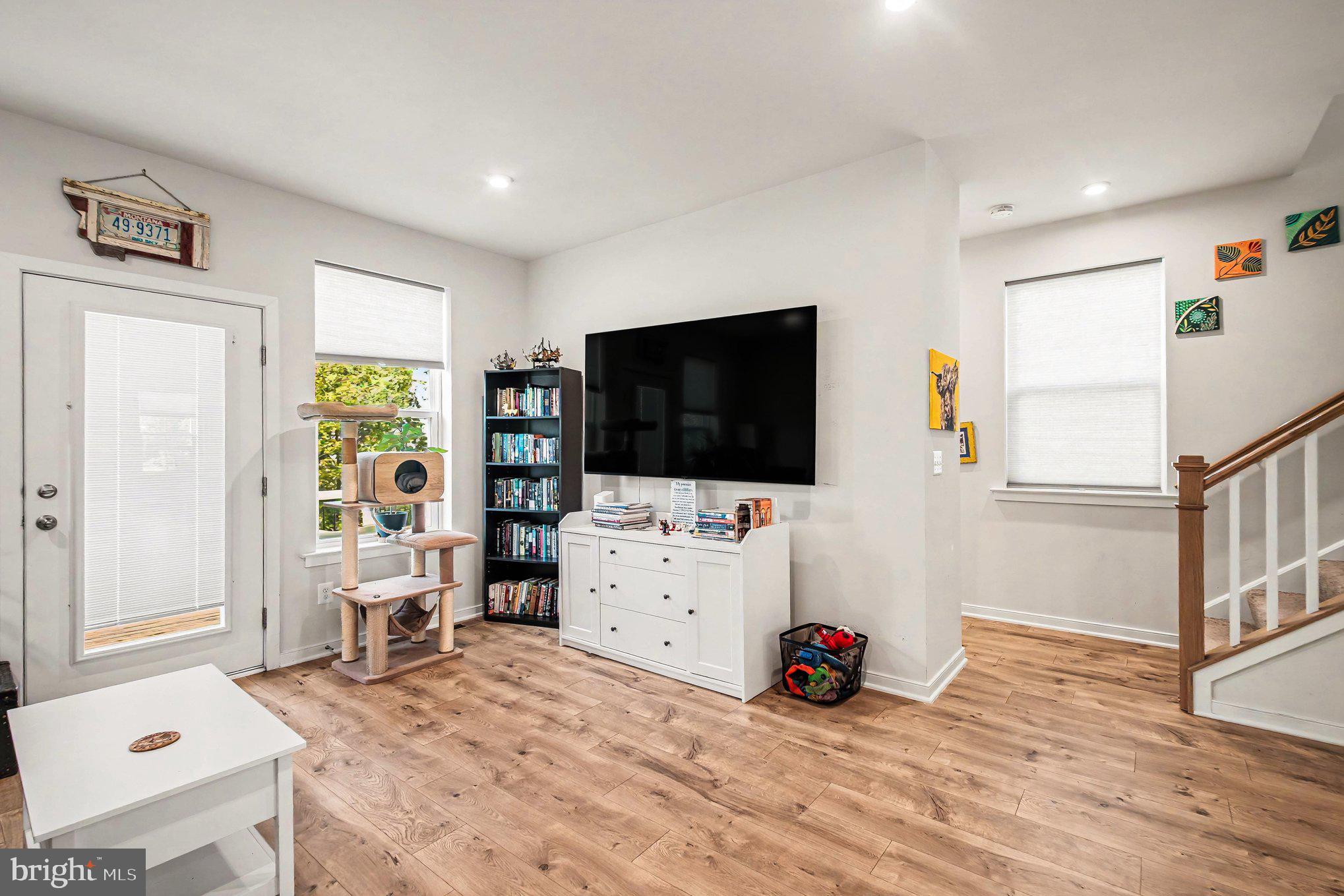 FALMOUTH - Residential