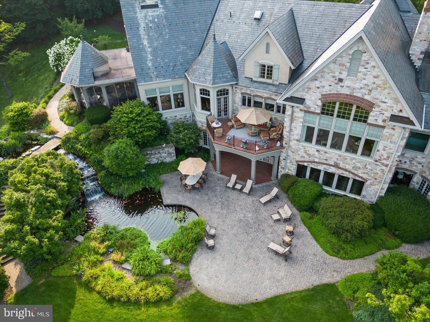 RIVER BEND - Residential